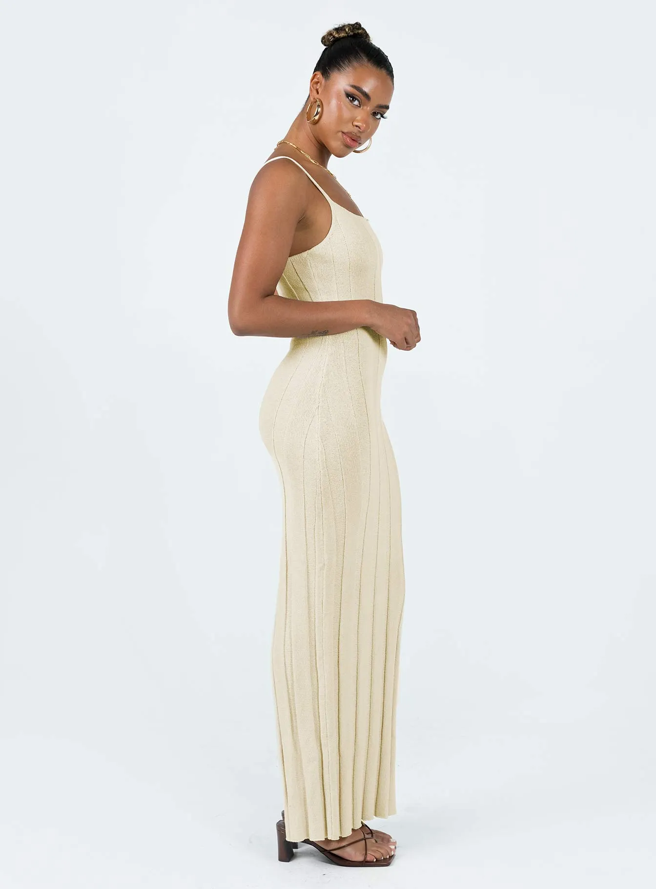 Elegant Cut Wakeford Maxi Dress Cream