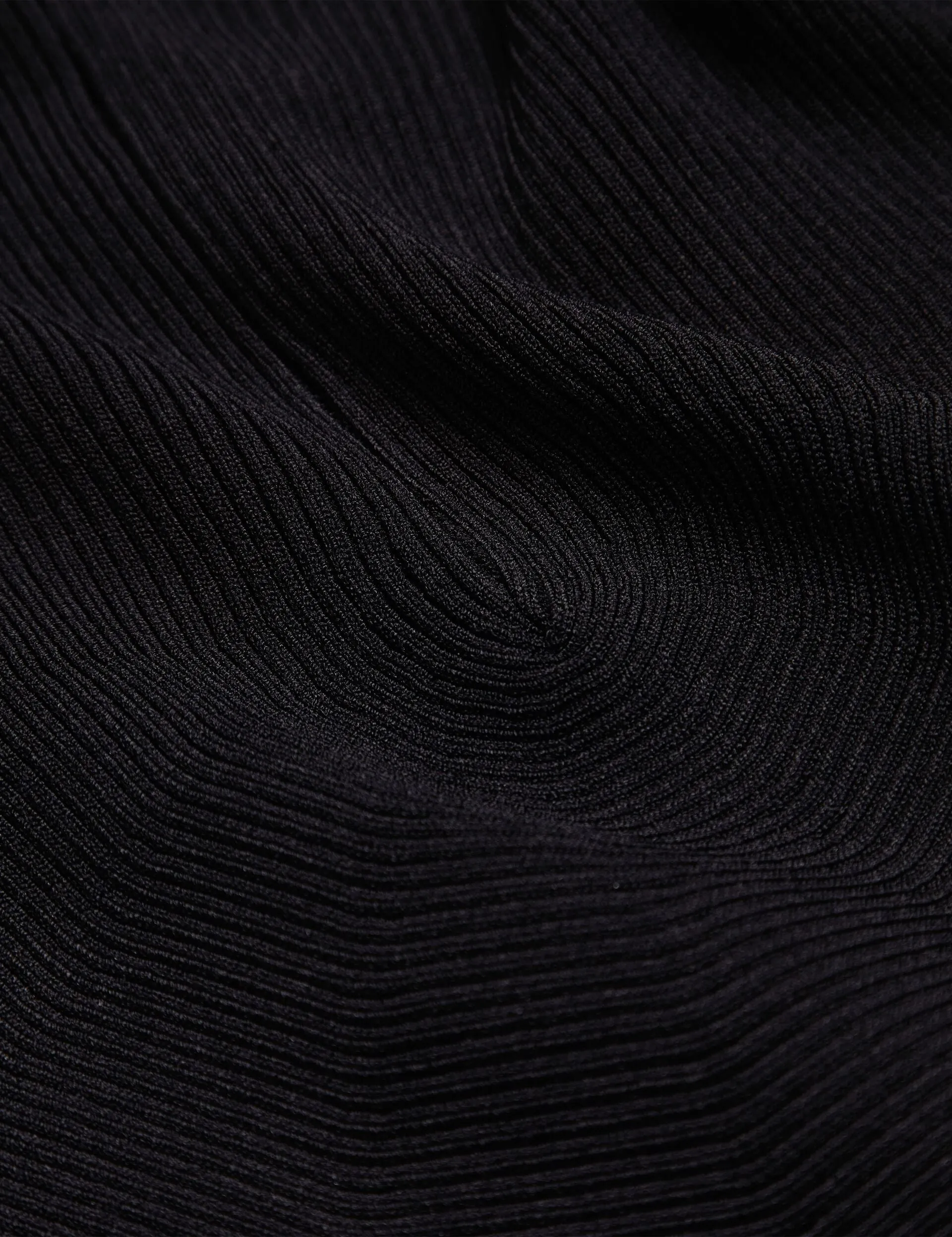 Relaxed Comforted ERHAN | BLACK