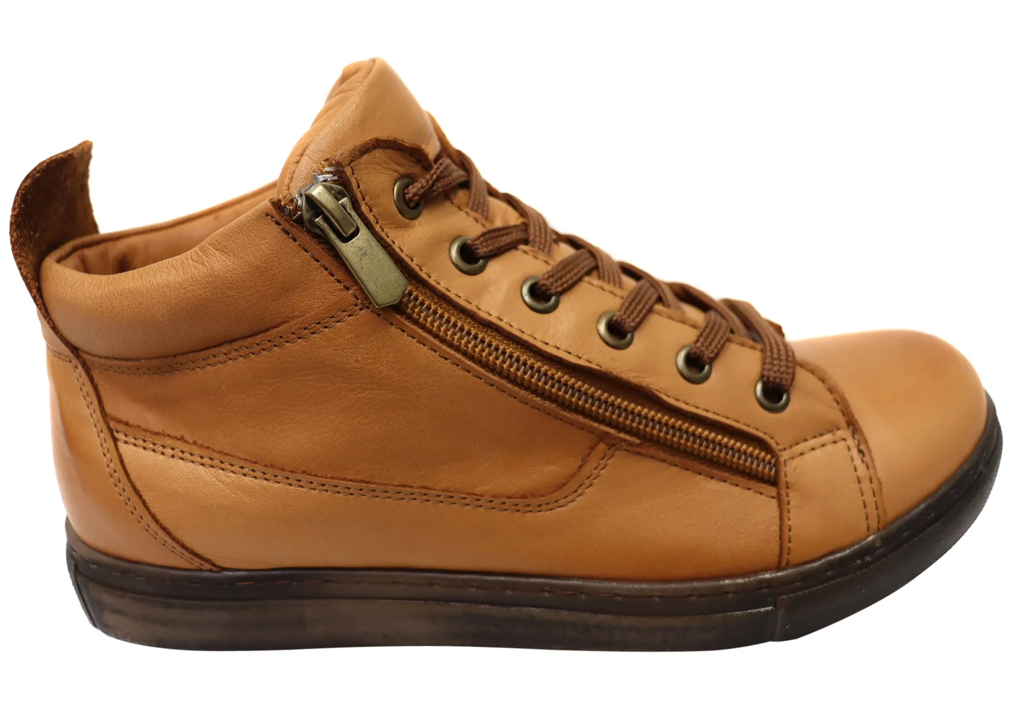 Cabello Comfort EG1570 Womens Flat Leather European Ankle Boots Slip Resistant Adventure Seeker Comfort Lining Rainy Days