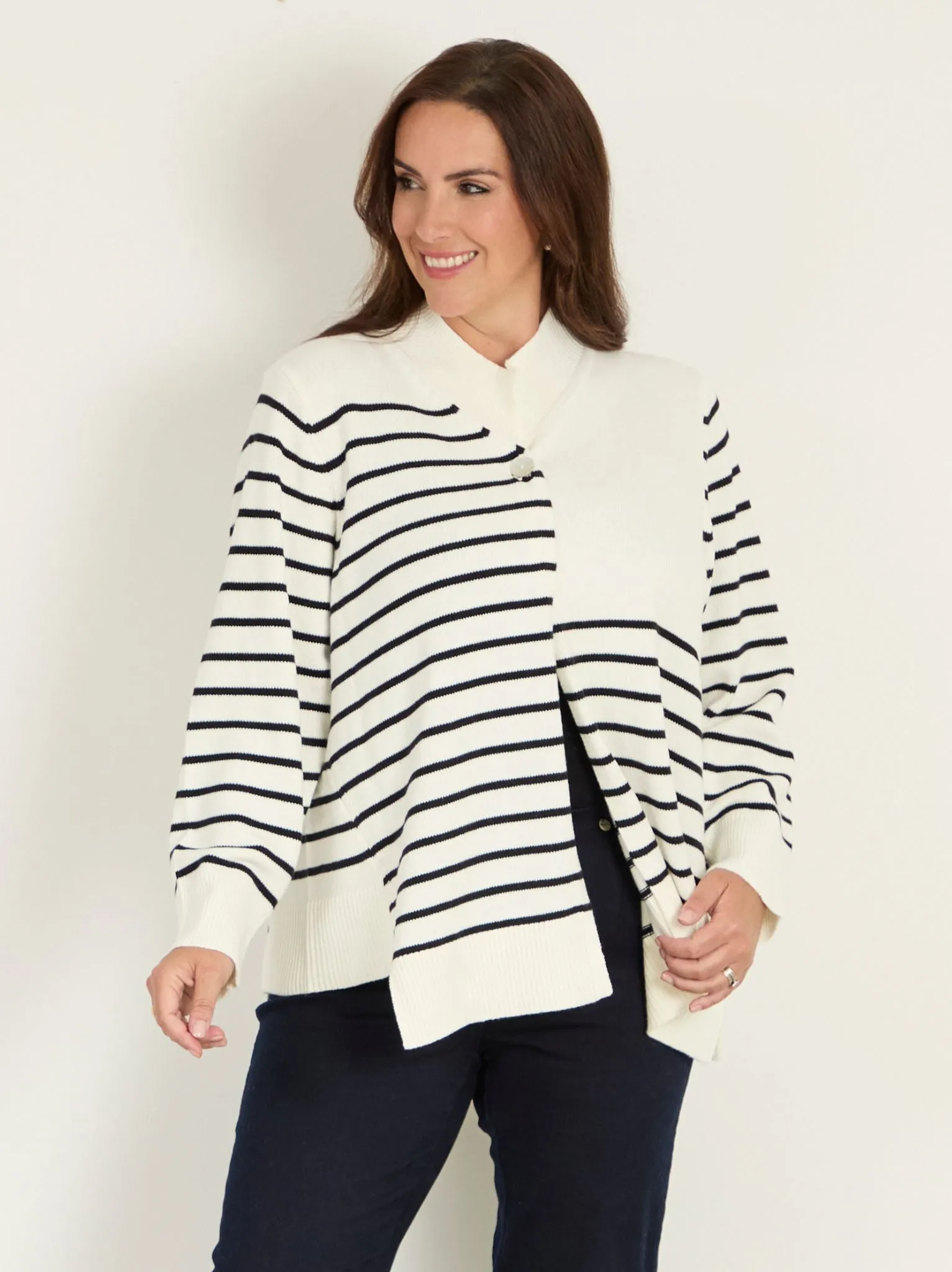 Daily Layer Cora by NOEN Knit Cardigan - Ivory/Black