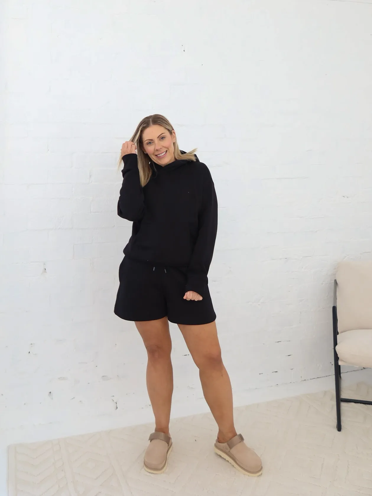 Layer Up Beach Cover Frankie Hoodie - Black