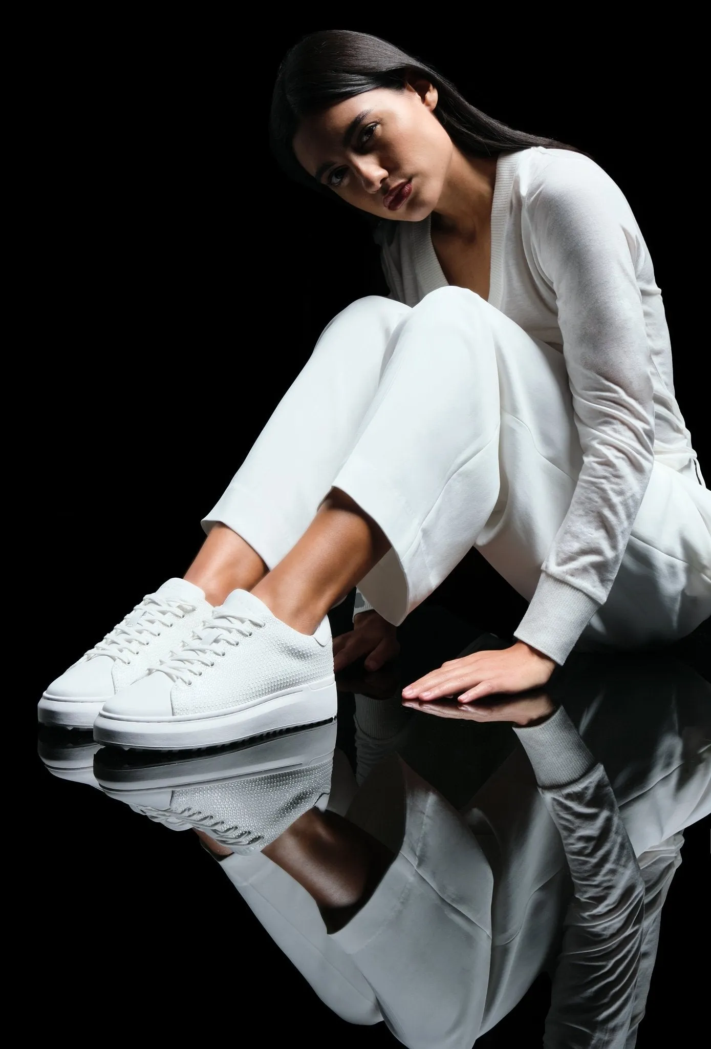 GRFTR Lite Swarovski Triple White Womens Board Ready Fit Effortless Performance