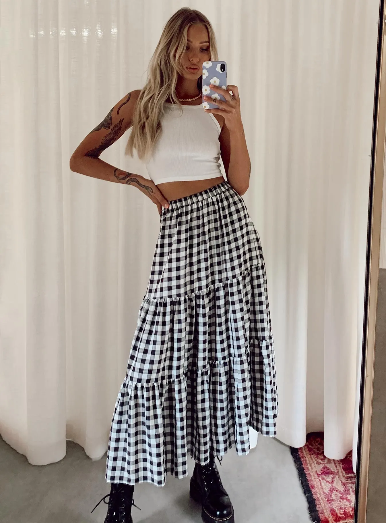 Hale Midi Skirt Black / White Beach Day
