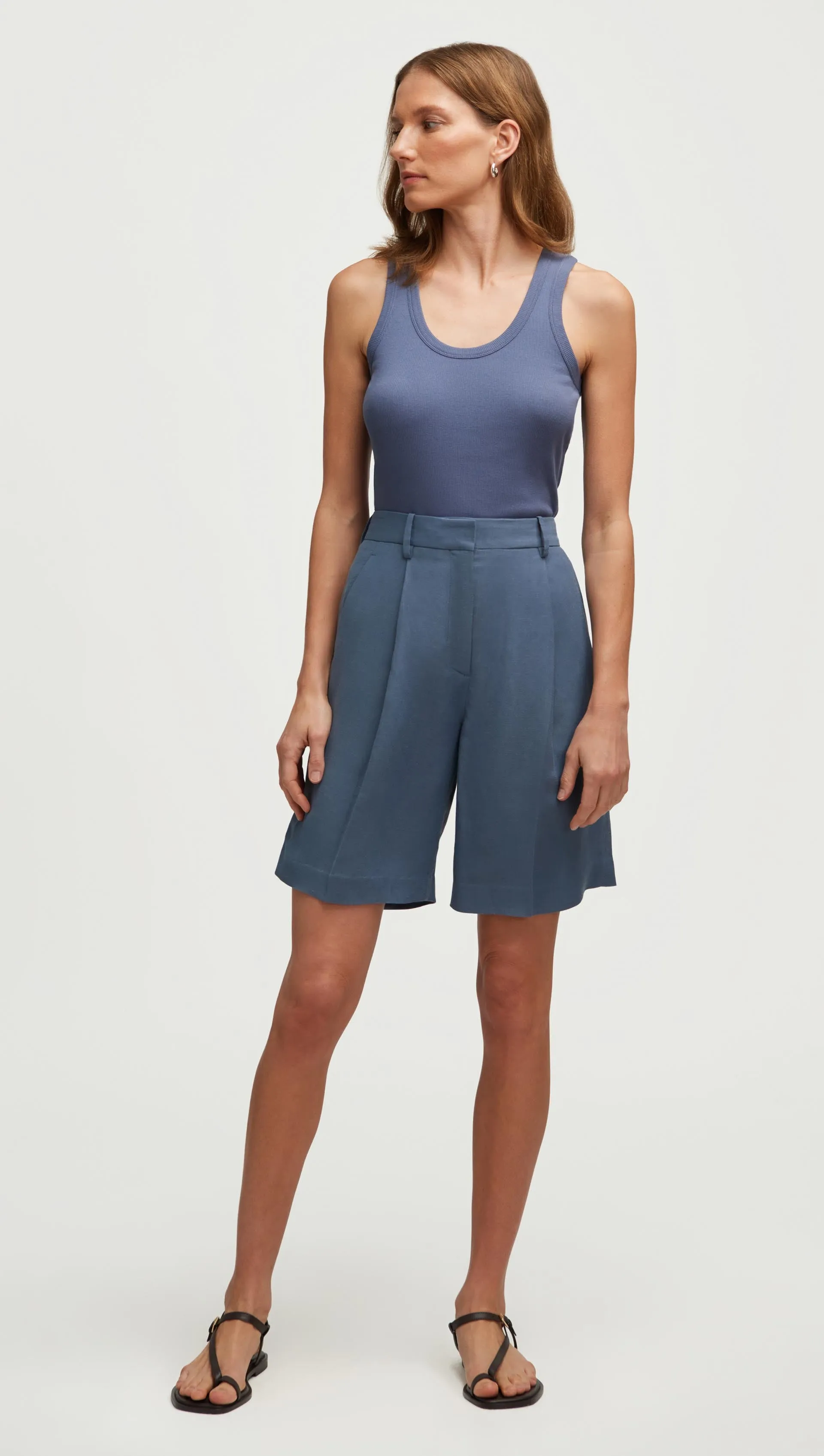 low - rise Pleated Shorts in Viscose Linen Twill | Powder Blue