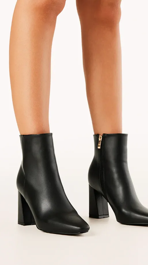 Indeera Boots - Black Durable Comfort Heavy Duty