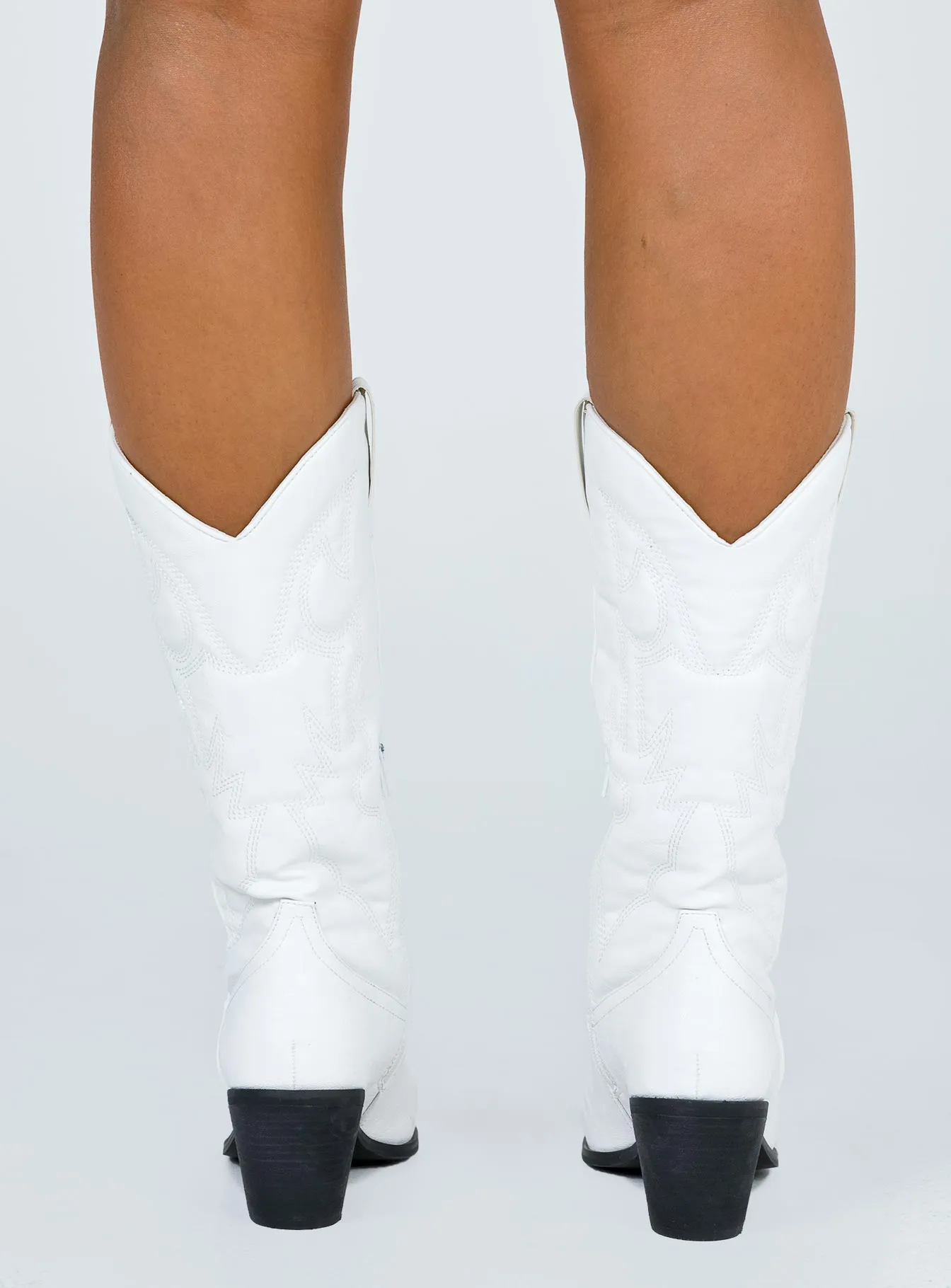 On The Move Fit Synthetic Upper Therapy Clayton Boots White