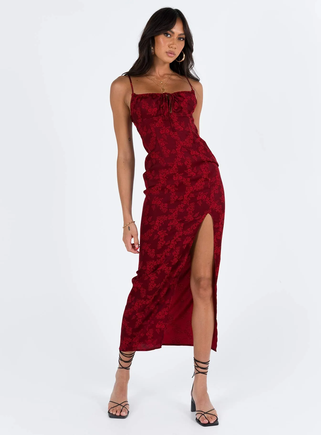 Noda Maxi Dress Burgundy flattering appearance