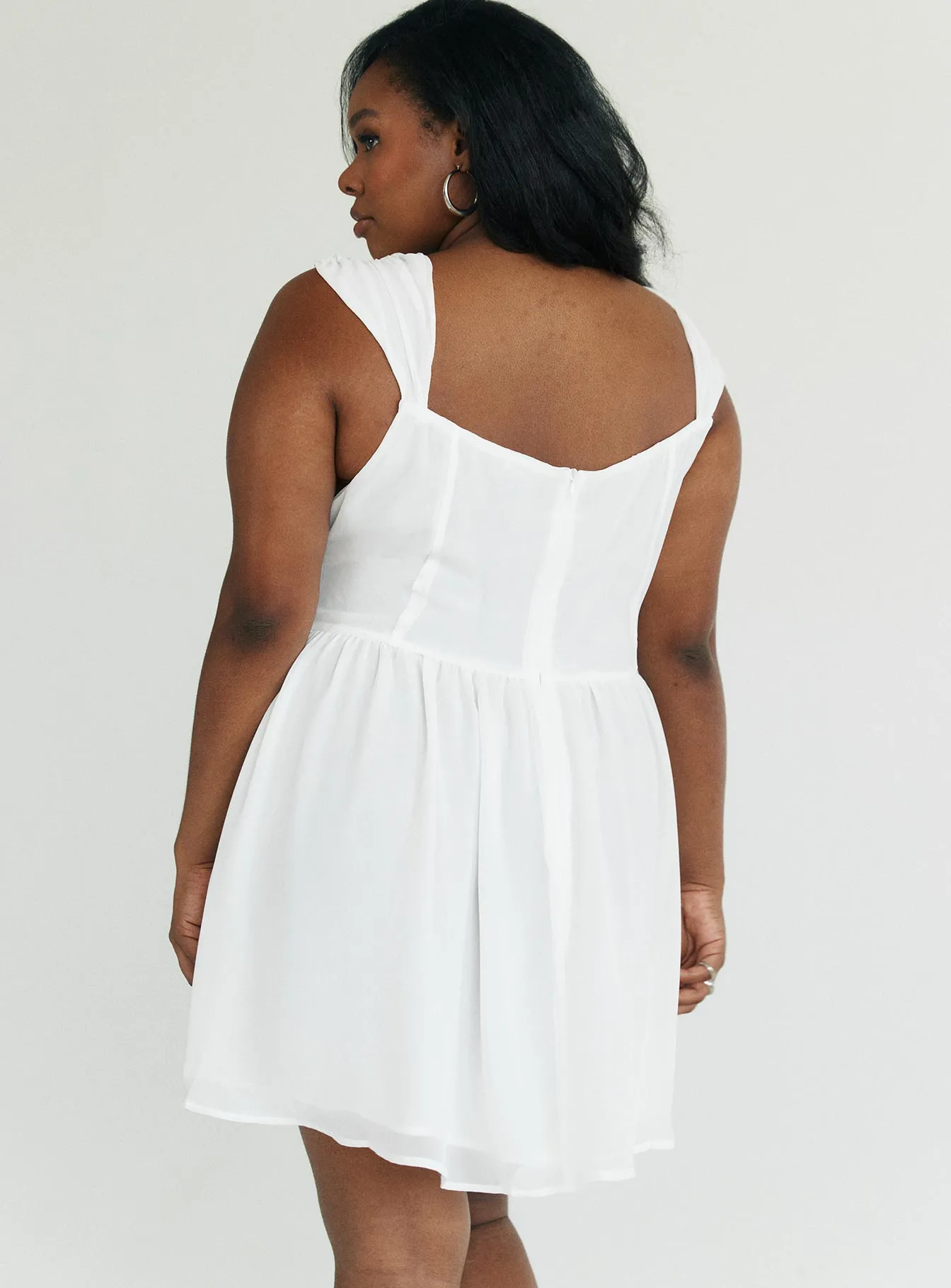 Kameliah Mini Dress White Curve Flowing Fit tailored look