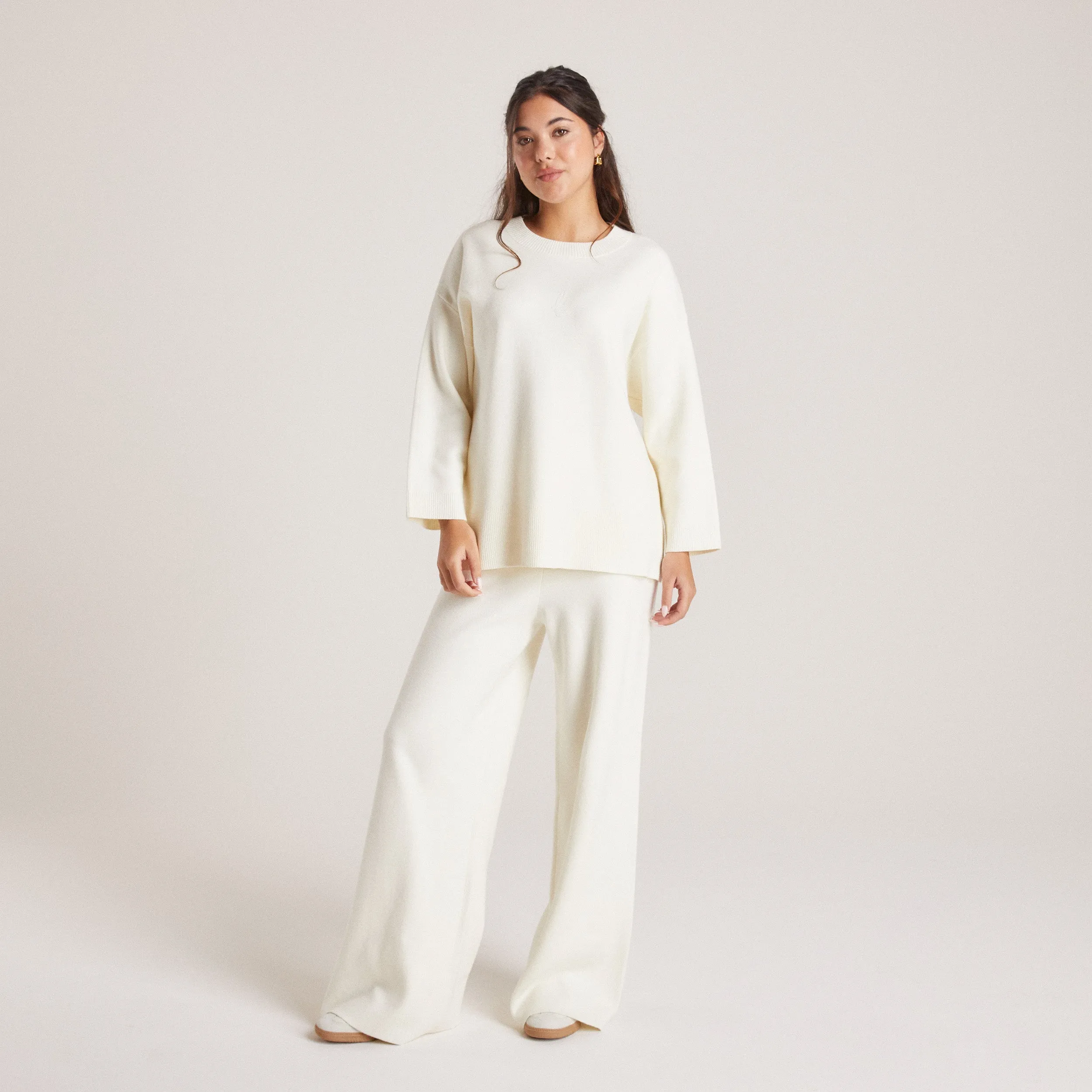 Knitted Crew Neck Jumper - Creme Weekend Active