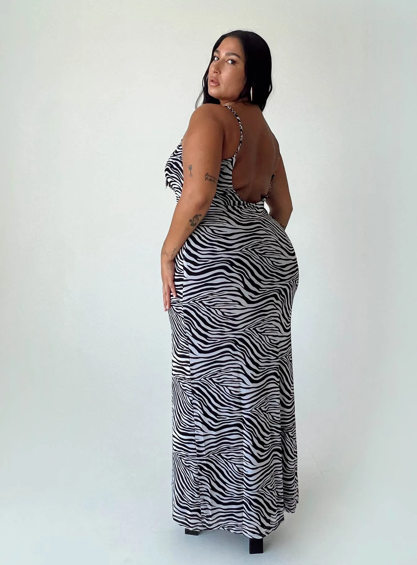 Summer Friendly Knox Maxi Dress Zebra Curve