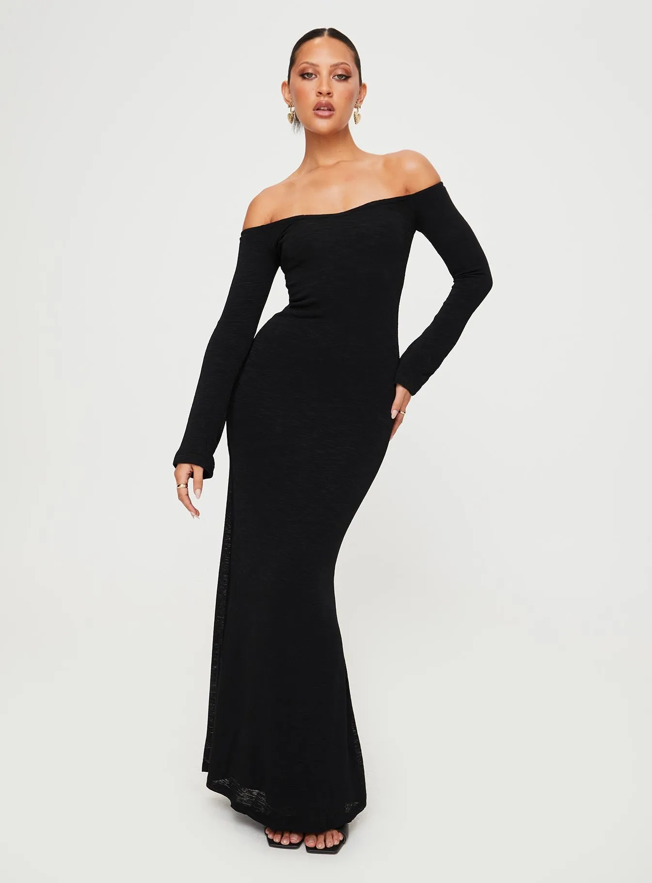 Fashionable outfit for outings Korey Off The Shoulder Maxi Dress Black