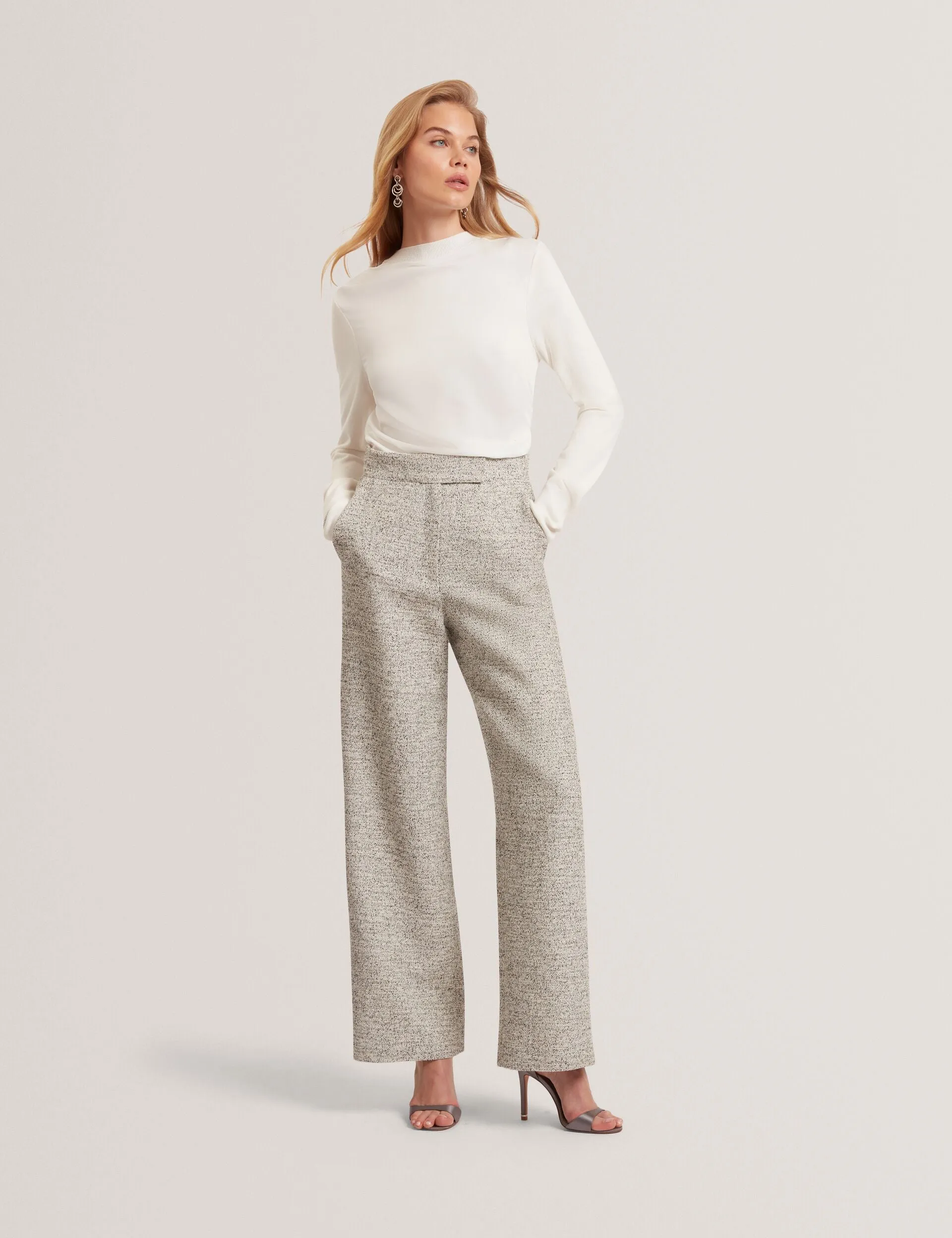 Compression Fit Technology Go-To Fit LESLAY | IVORY