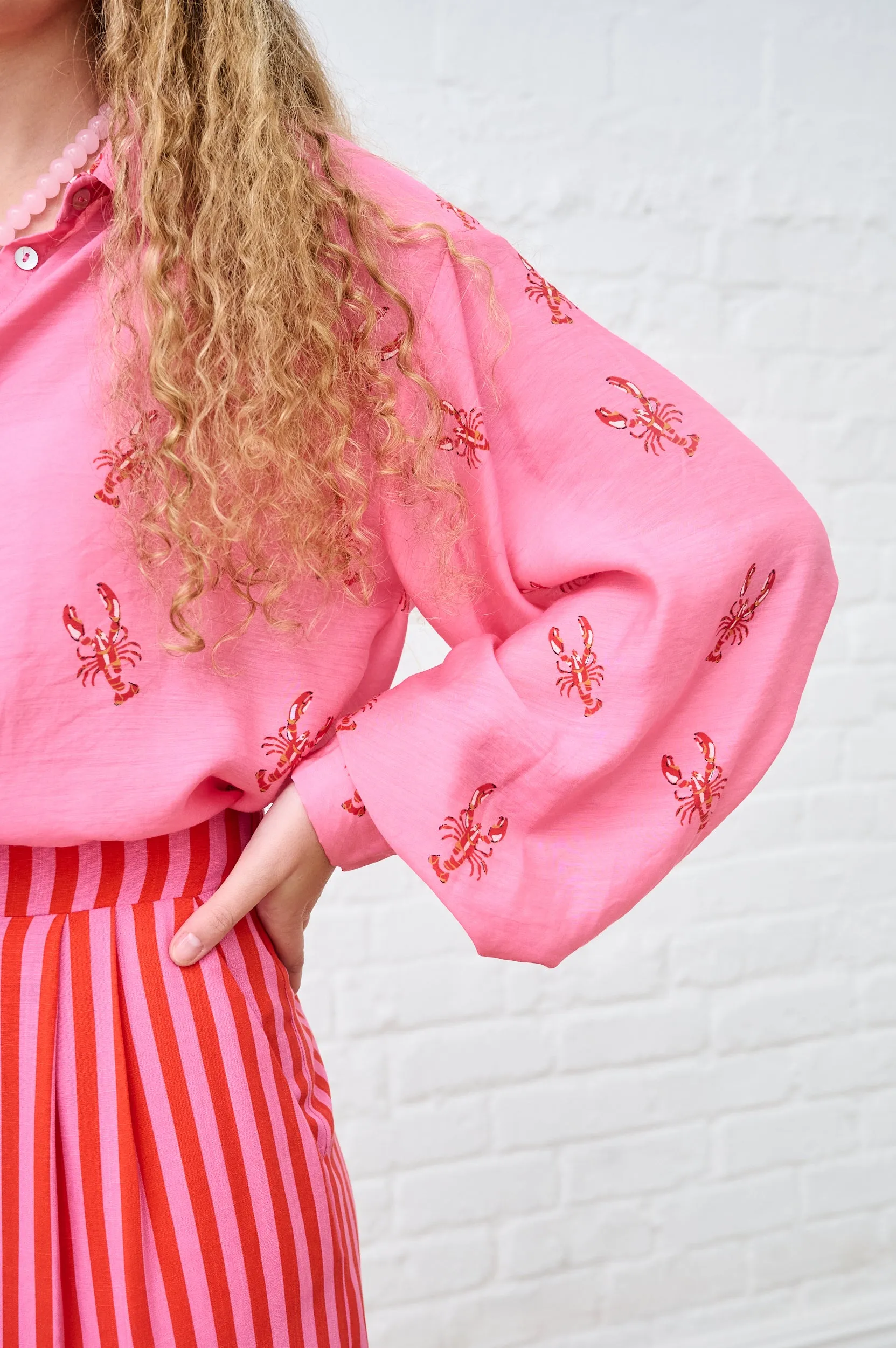 Anti Pilling Fabric Trendy Top Bellow Sleeve Shirt in Lobster Print