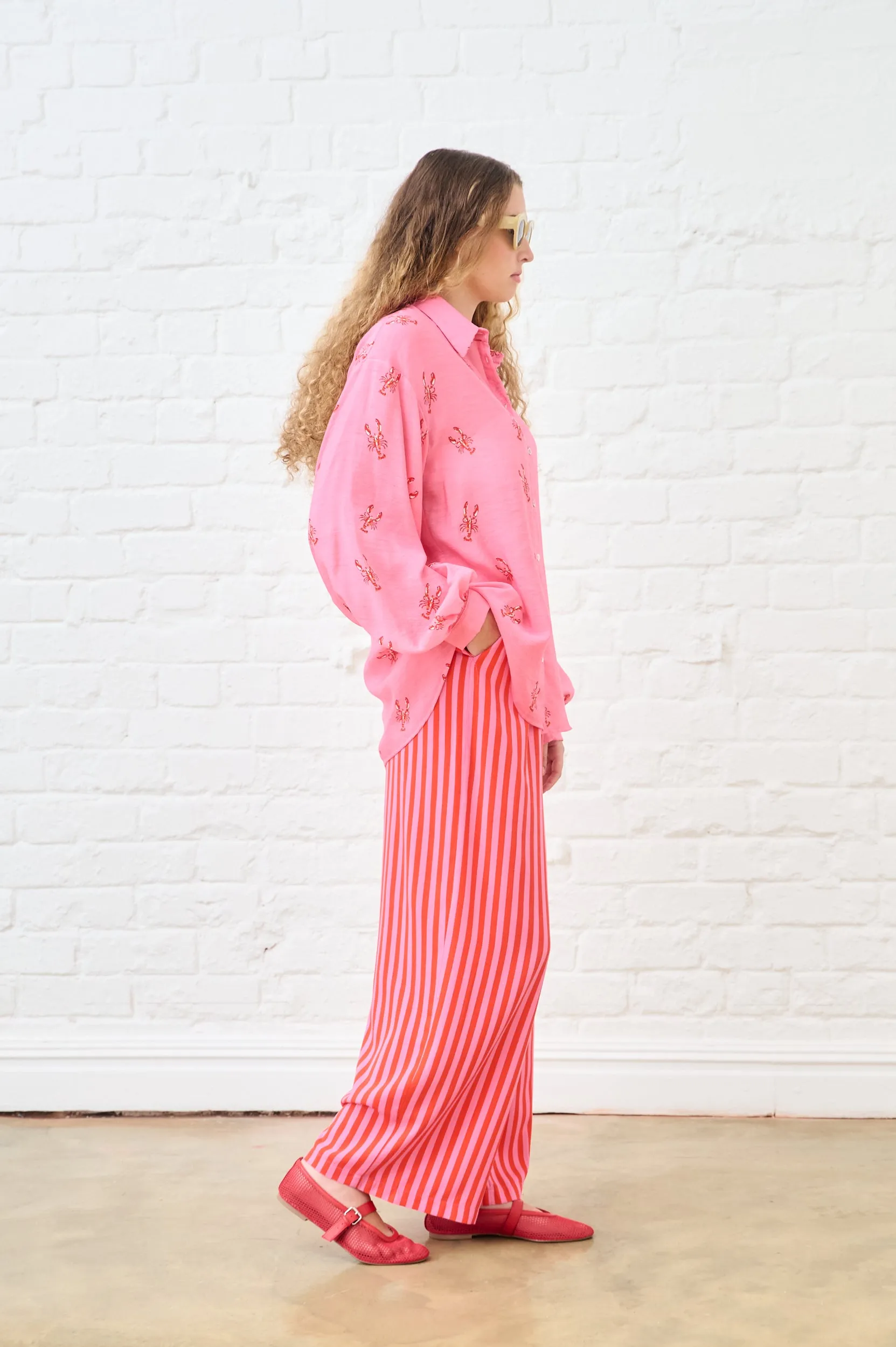 Bellow Sleeve Shirt in Lobster Print Ribbed Neckline Seasonal Casual