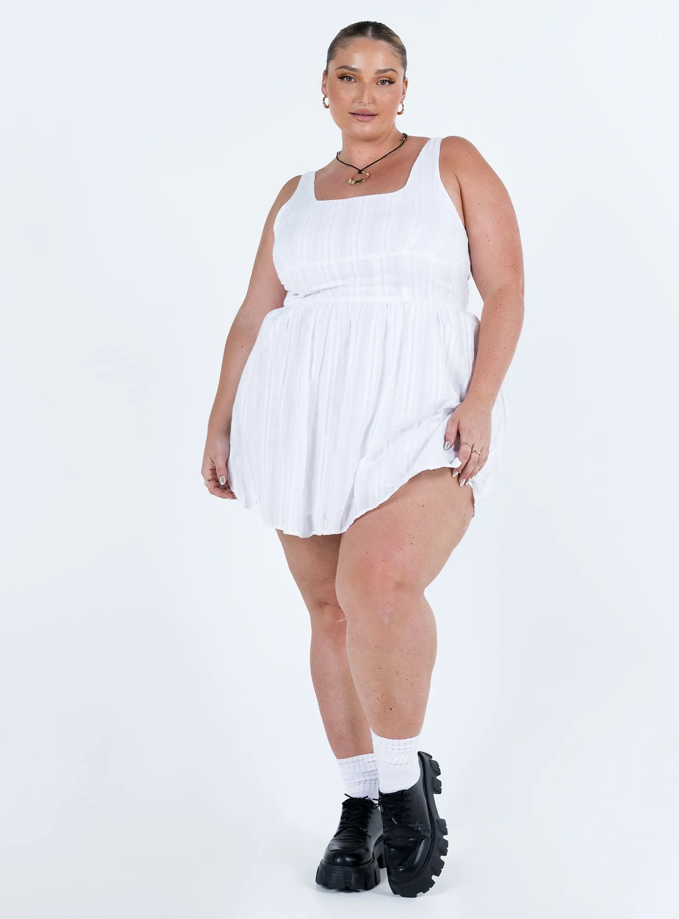 Sporty-Look Lorinda Mini Dress White Curve