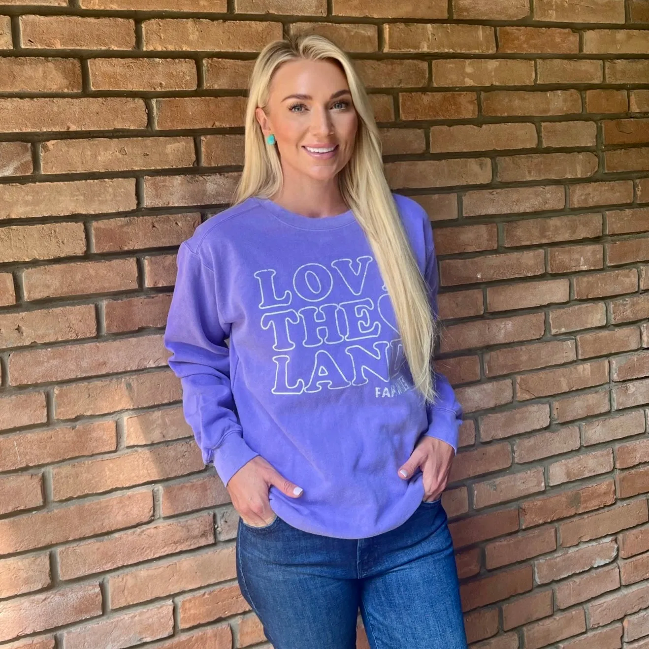 Love the Land Sweatshirt Lavender good for gym sessions