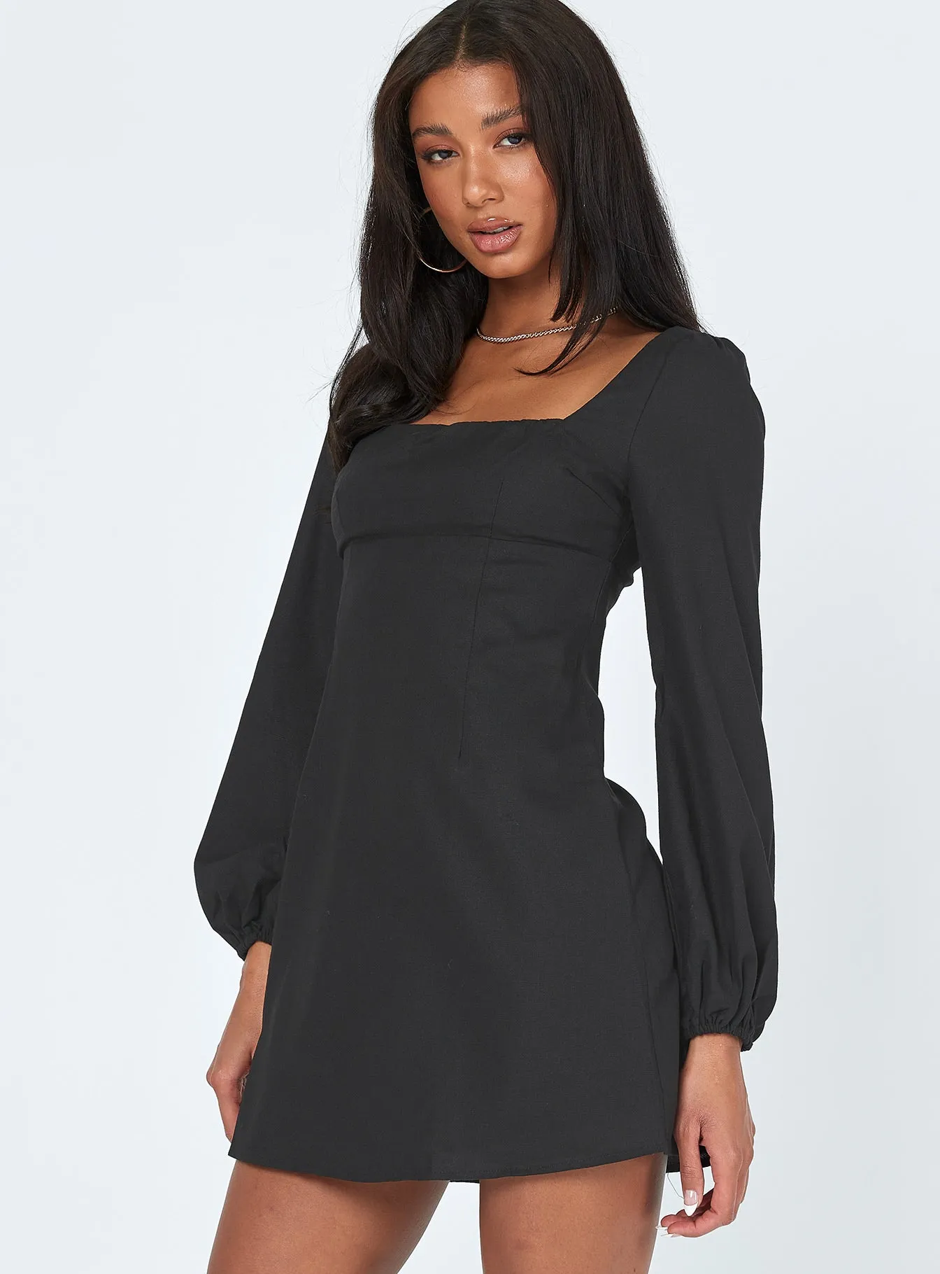 Hastings Long Sleeve Mini Dress Black Curve Friendly