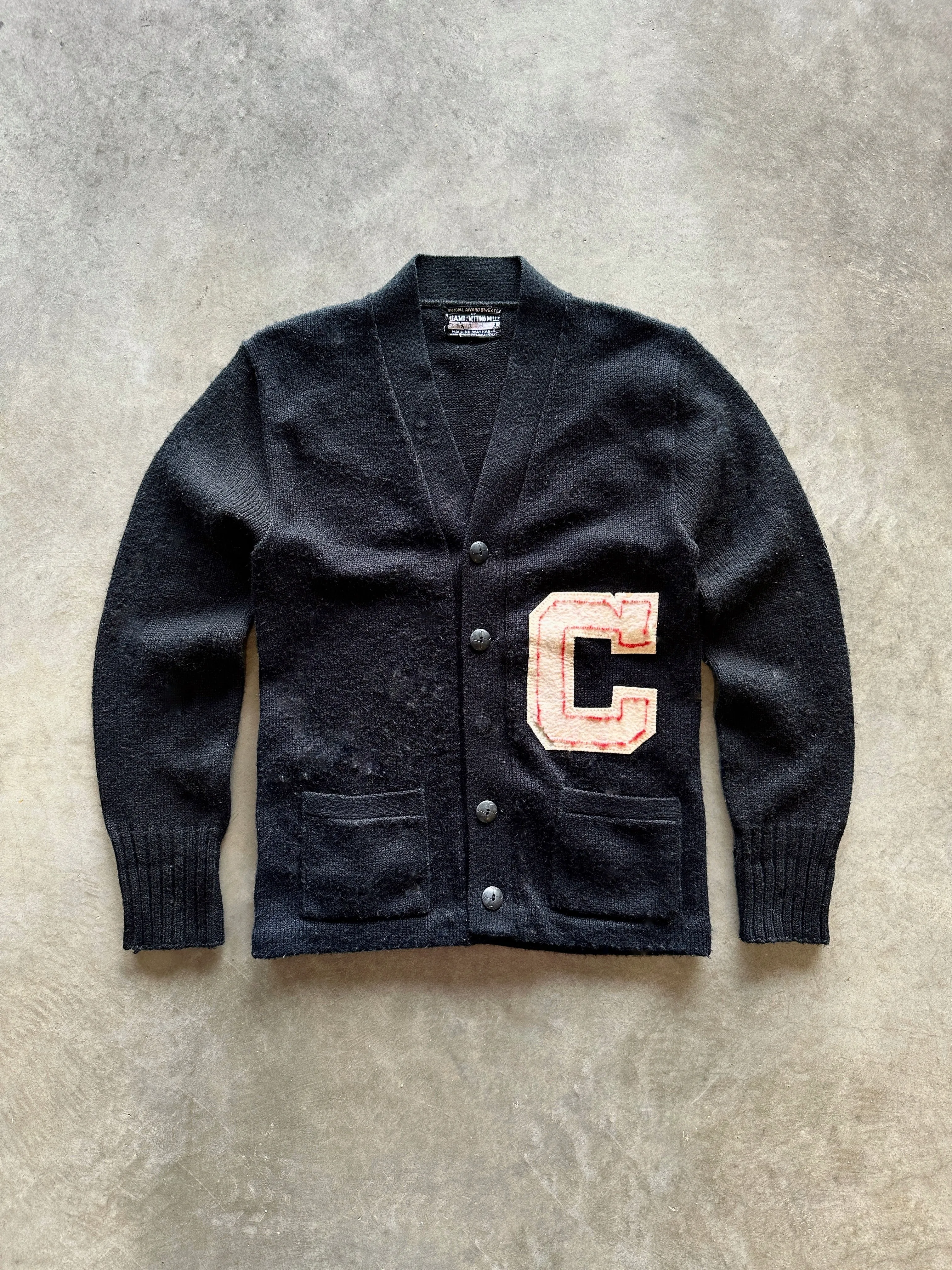 60s black cardigan (M) Street Comforted Cold Layer