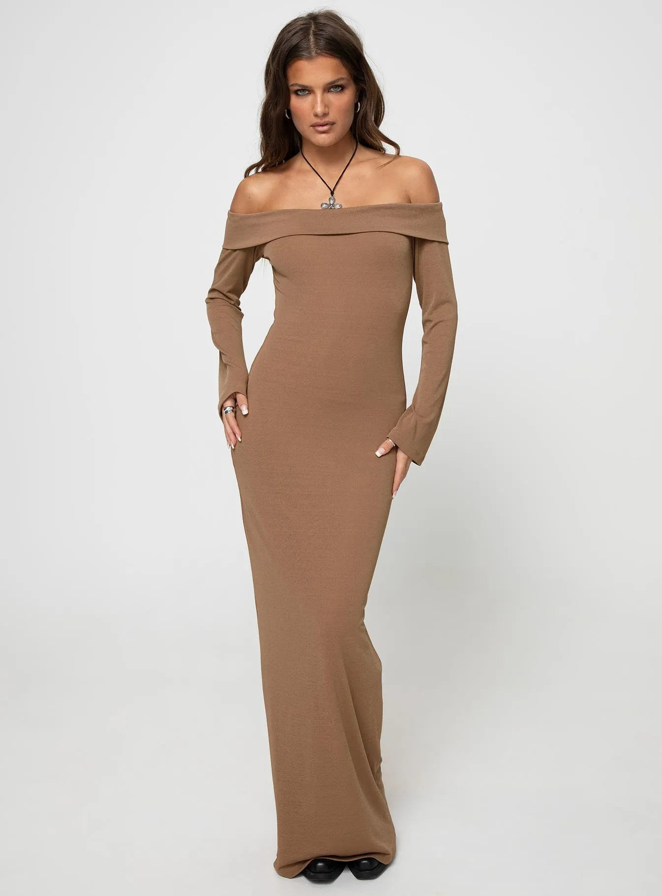 Minimal Detail Maida Maxi Dress Light Brown