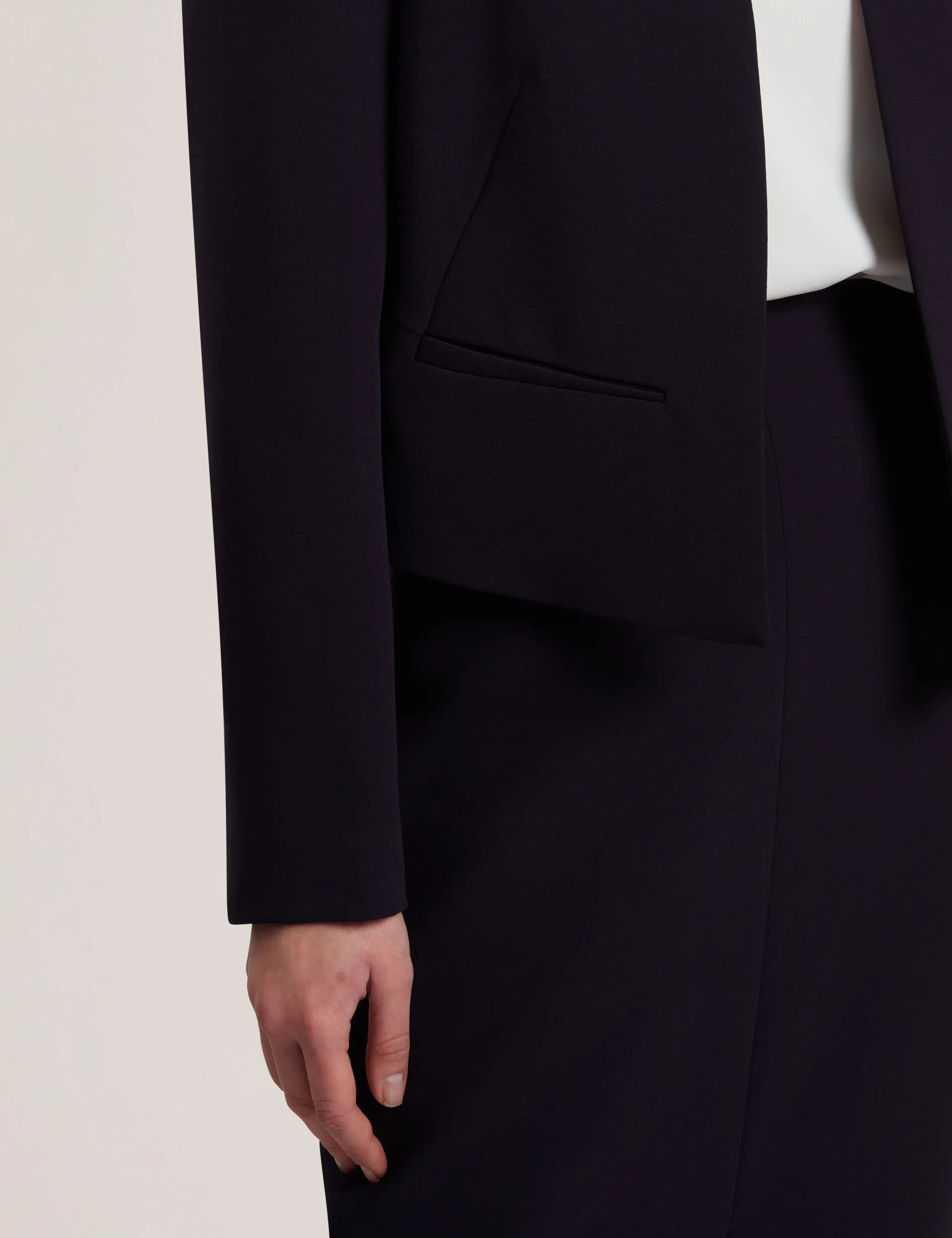 MANABJL | NAVY Heat Trapping Layer Ventilated Back Panel