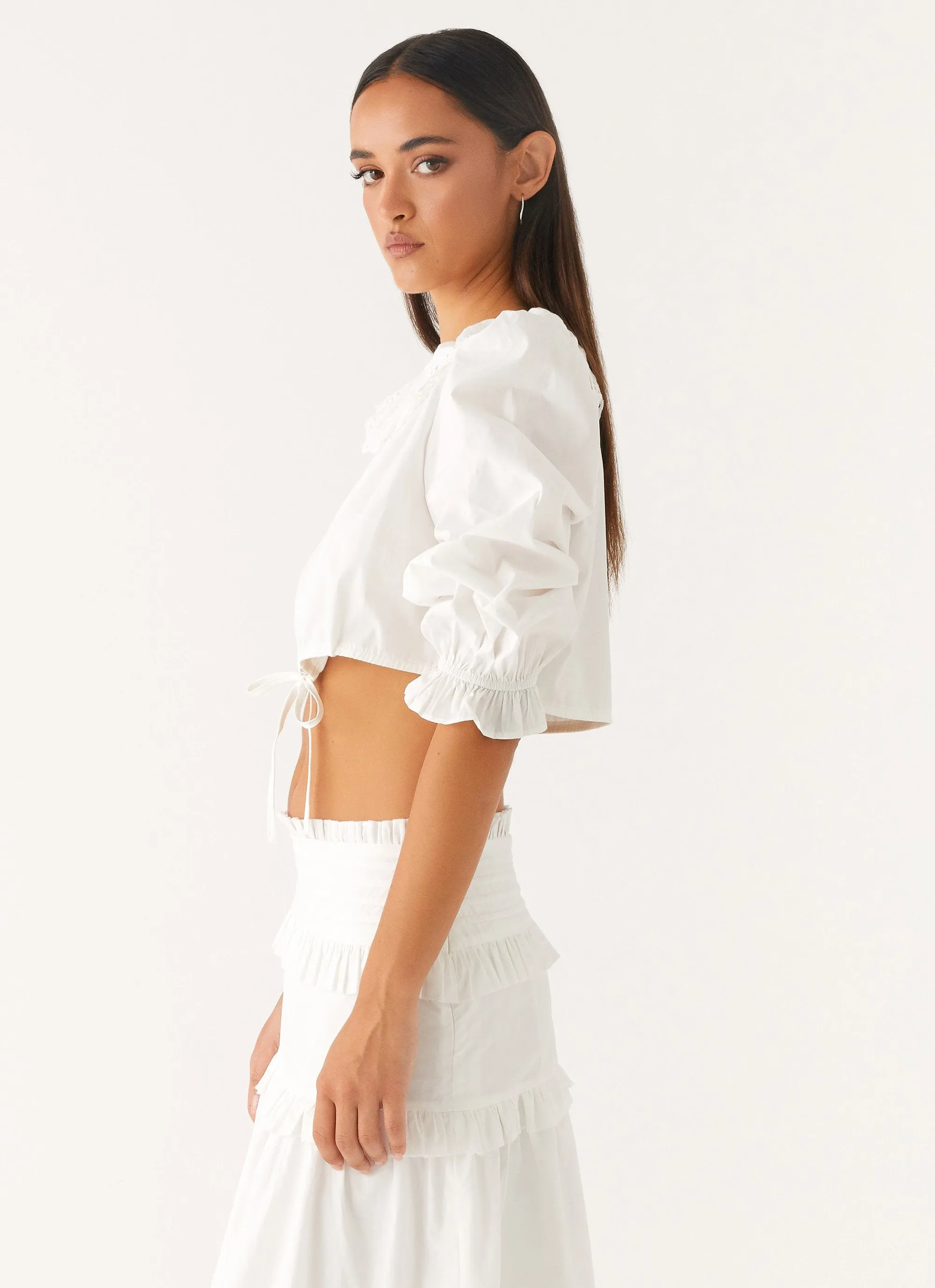 Elegant and Relaxed Melania Blouse - White