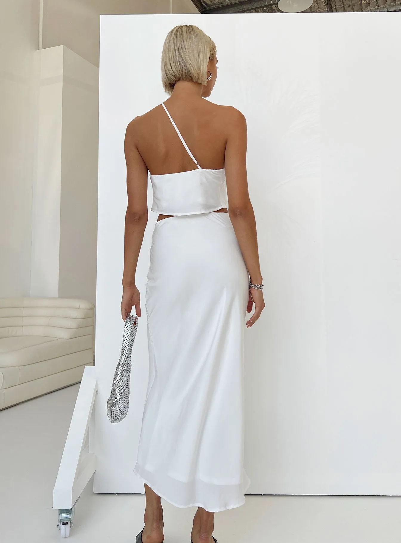 Meri Set White Faux Leather Minimalist Trim