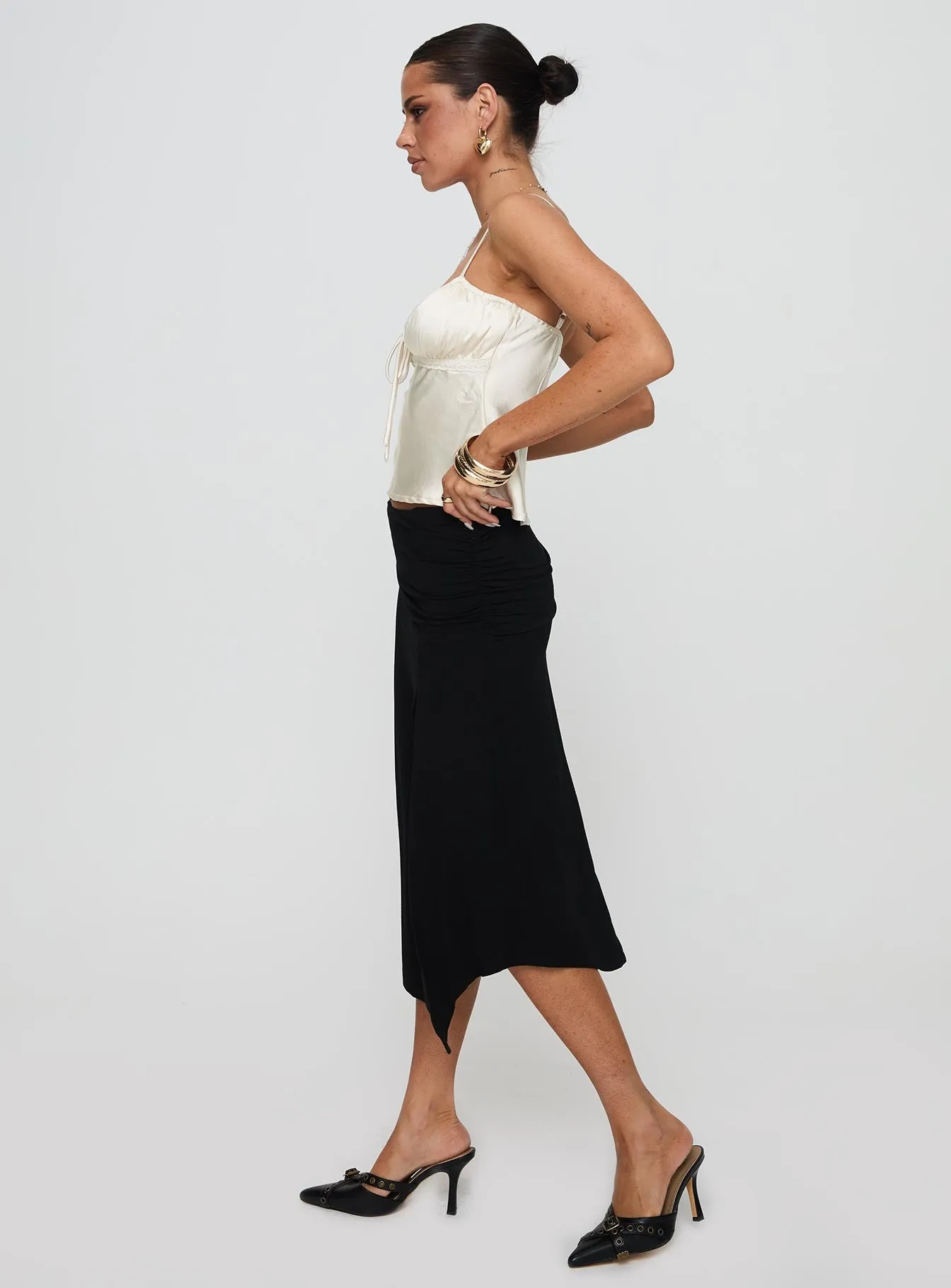 Weekend Style Venissa Ruched Midi Skirt Black