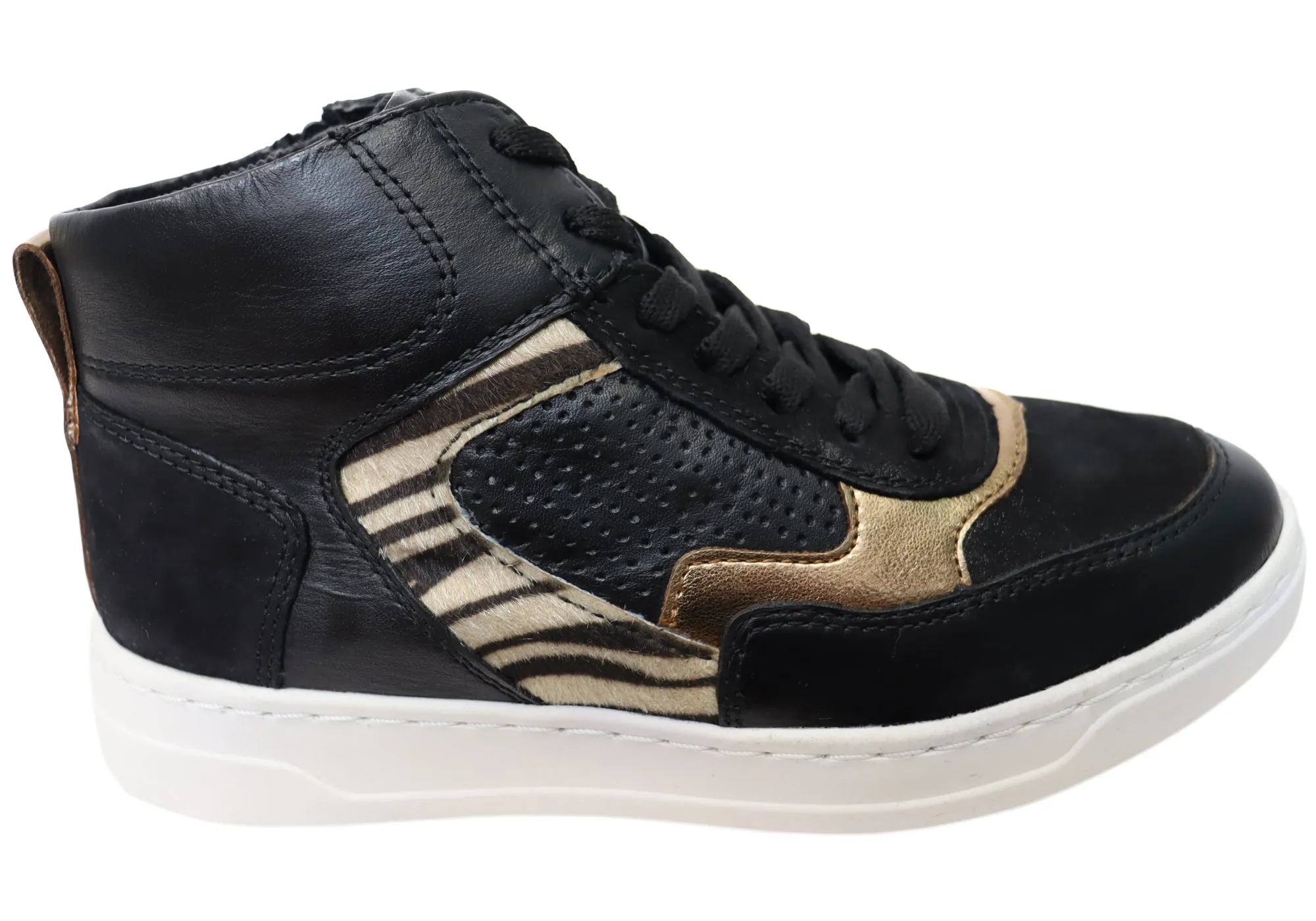 Tamaris Amber Womens Comfortable Leather Casual Ankle Boots Premium Protection Rugged Built Adventure Seeker