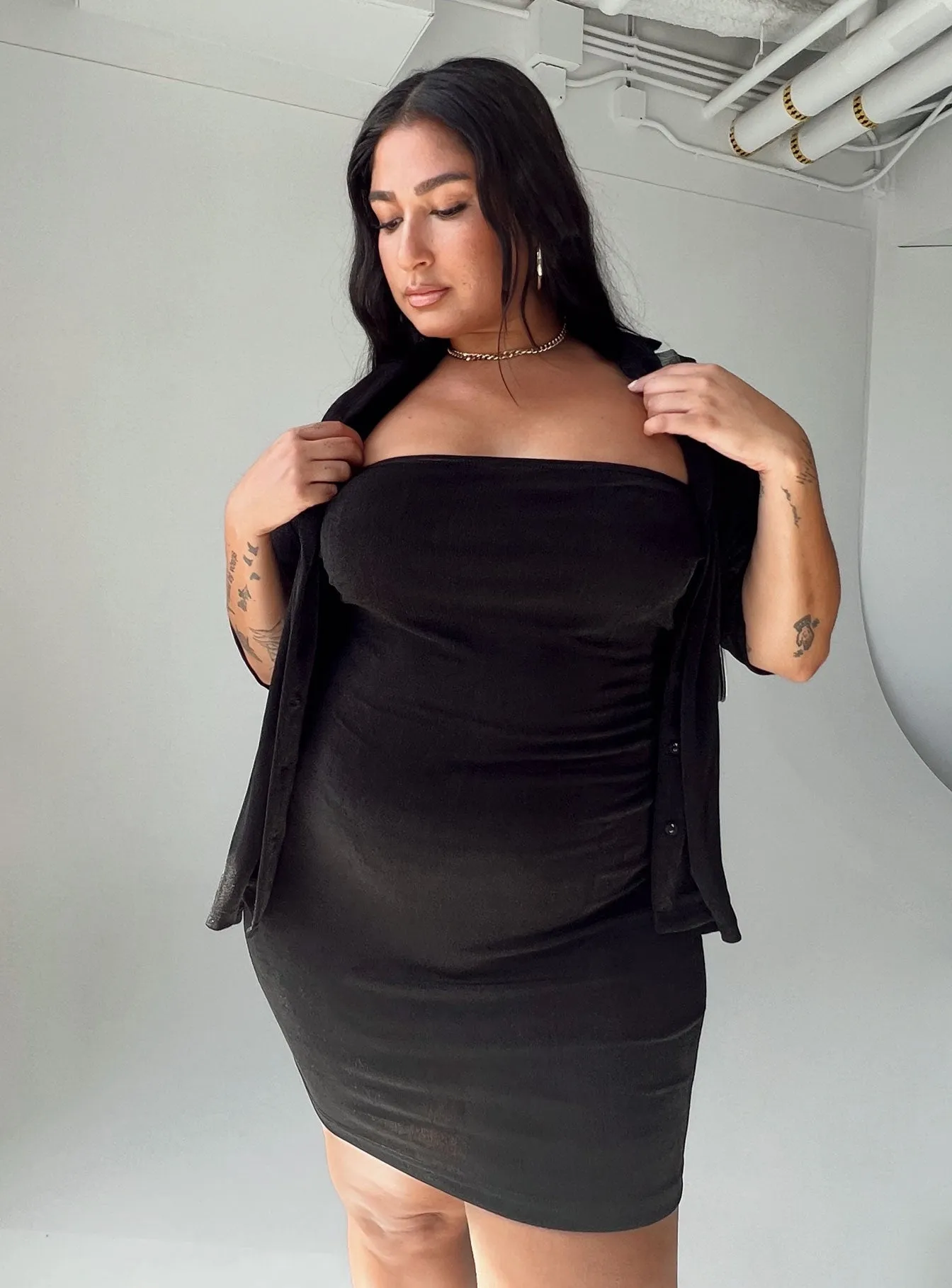 Misha Set Black Curve Refined Cut Sheer Overlay