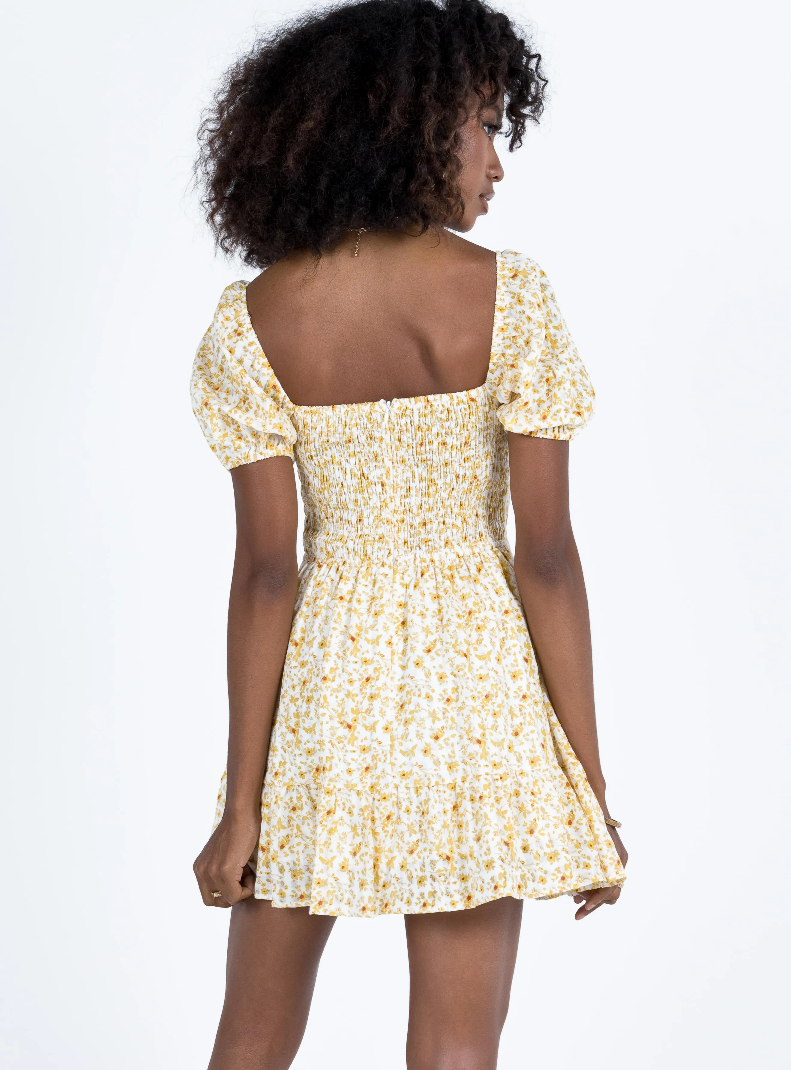 Sleek Wear Fitted Neat Kaori Mini Dress Yellow Floral