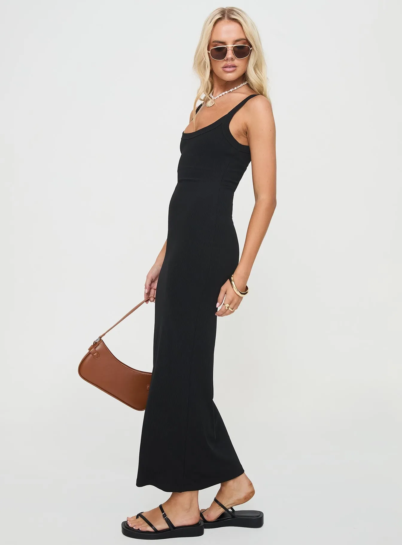 Montwood Maxi Dress Black Seasonal Style