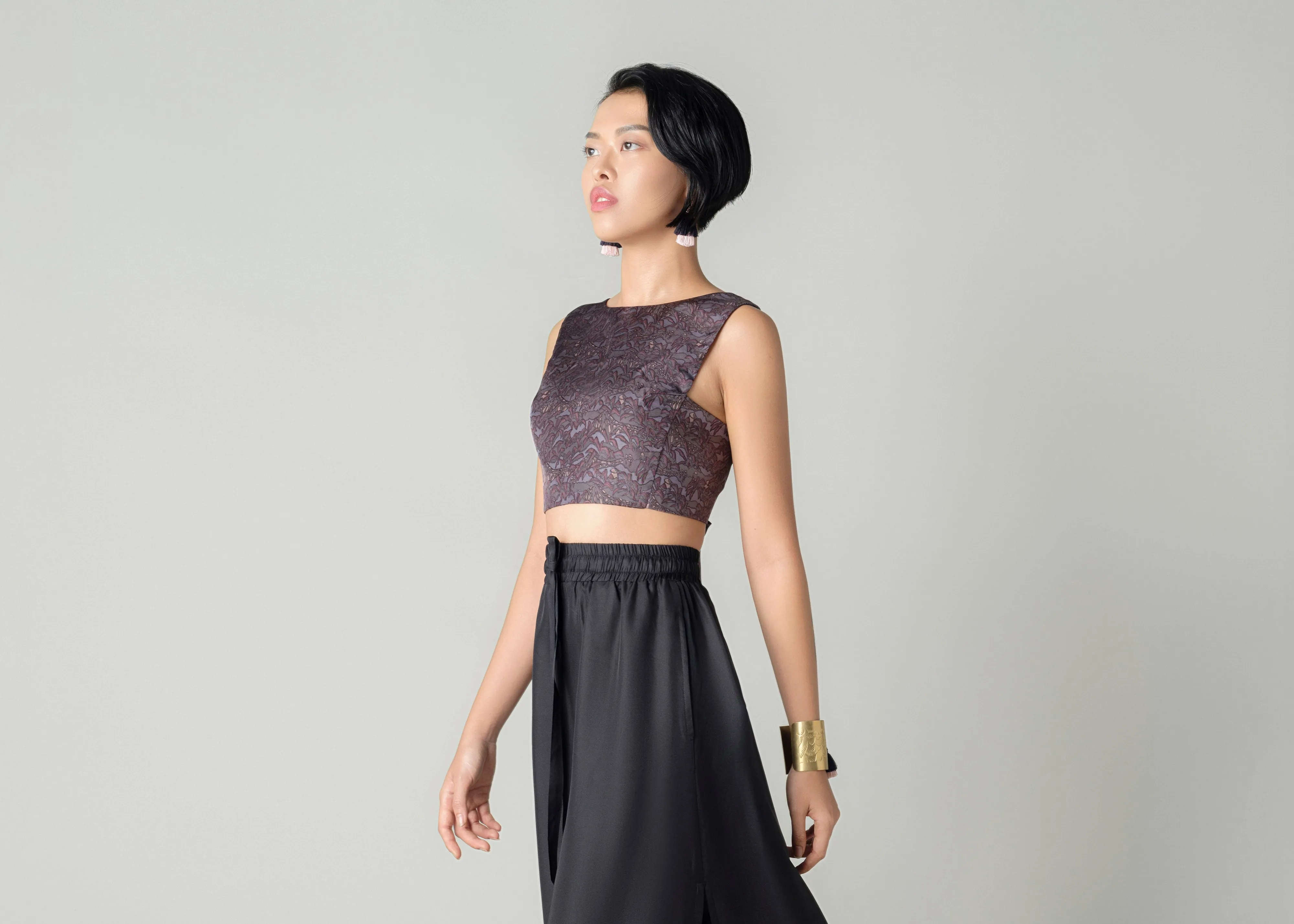 CUCKOO - BLACK CAI Flexible Waistband Chic Accessory