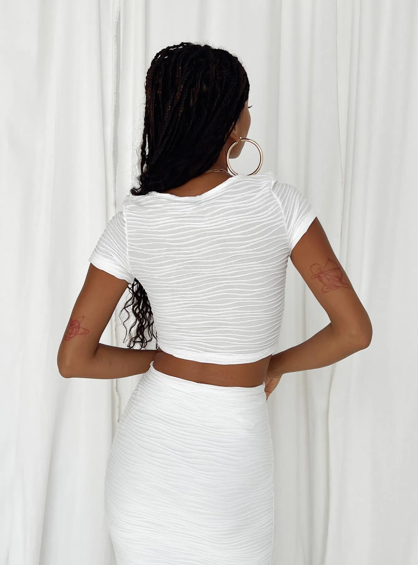 Terah Set White Outfit Essence