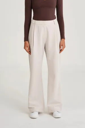 Modern Design Tailored Silhouette Pin Tuck Longline Pant