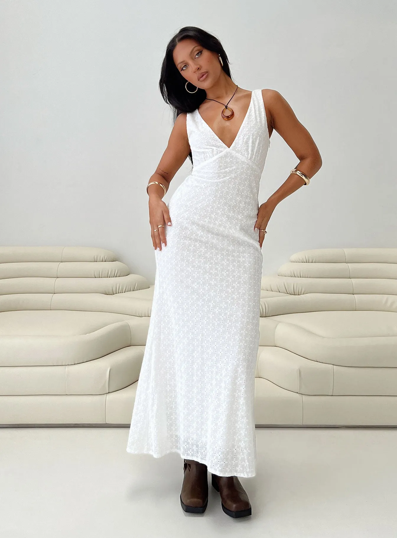 Nellie Maxi Dress White classic waist Urban Fit
