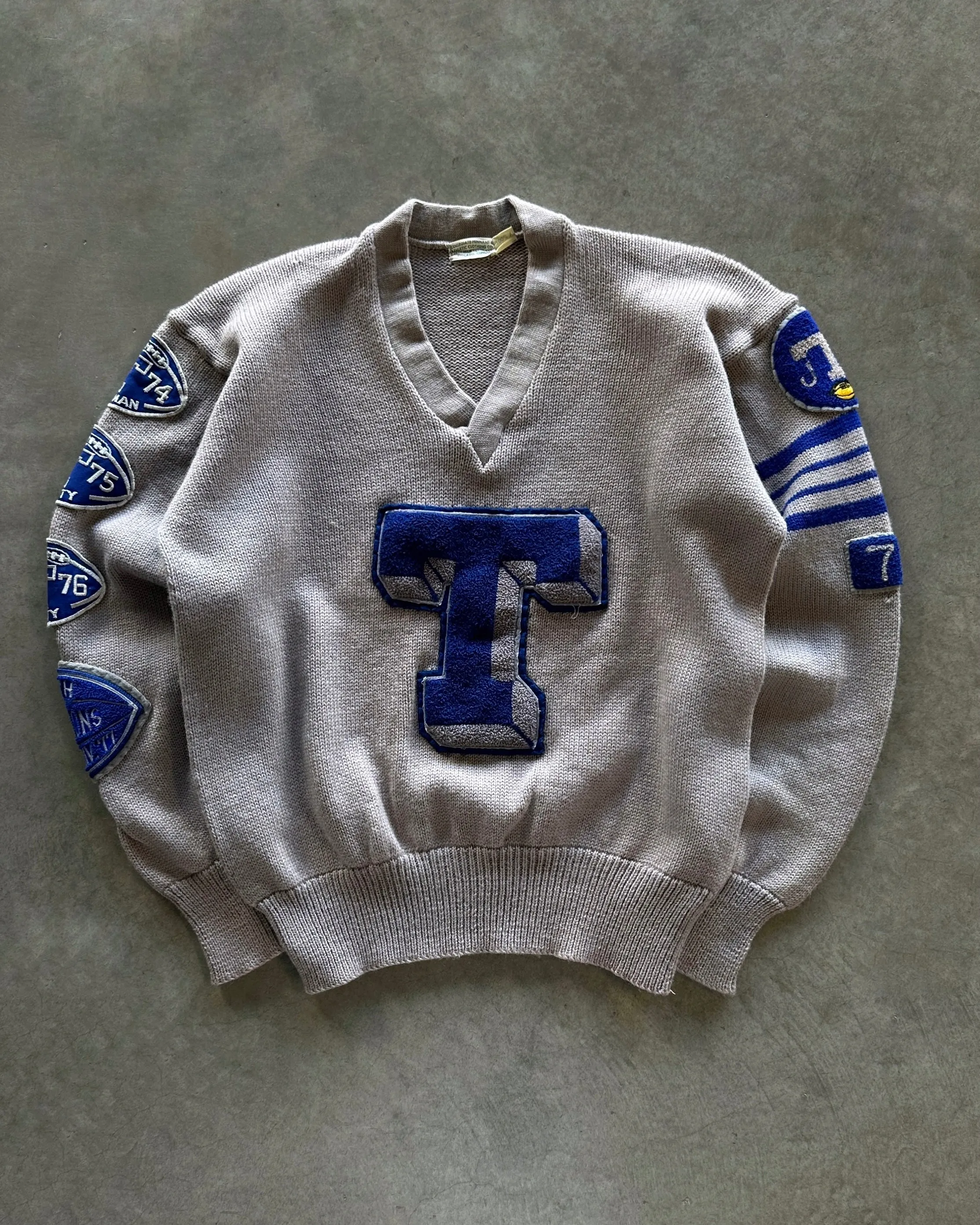 1970s Letterman jumper (M) Weekend Ready Go-To Look