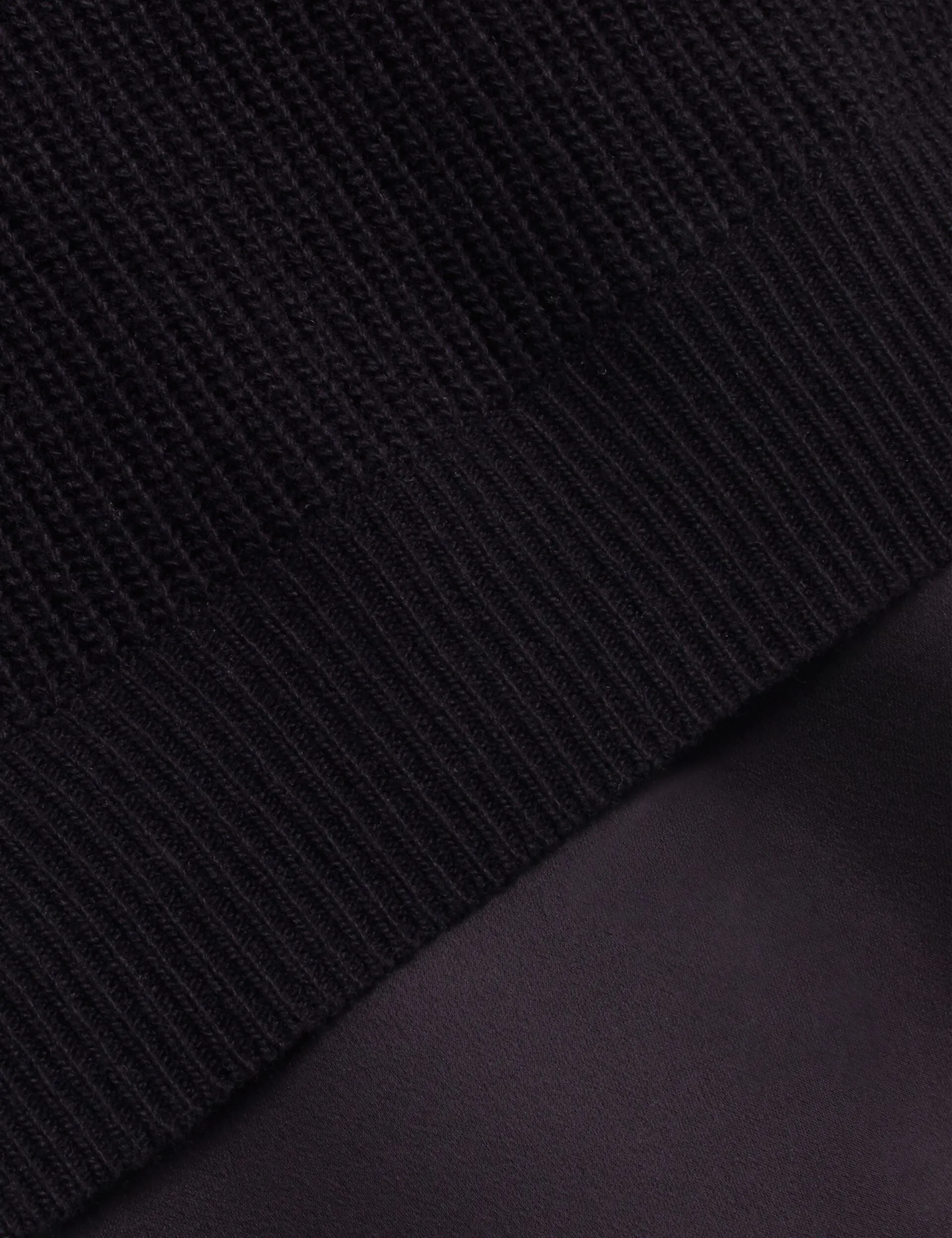 Bamboo Fiber Blend NonIrritating Seams ONZAA | BLACK