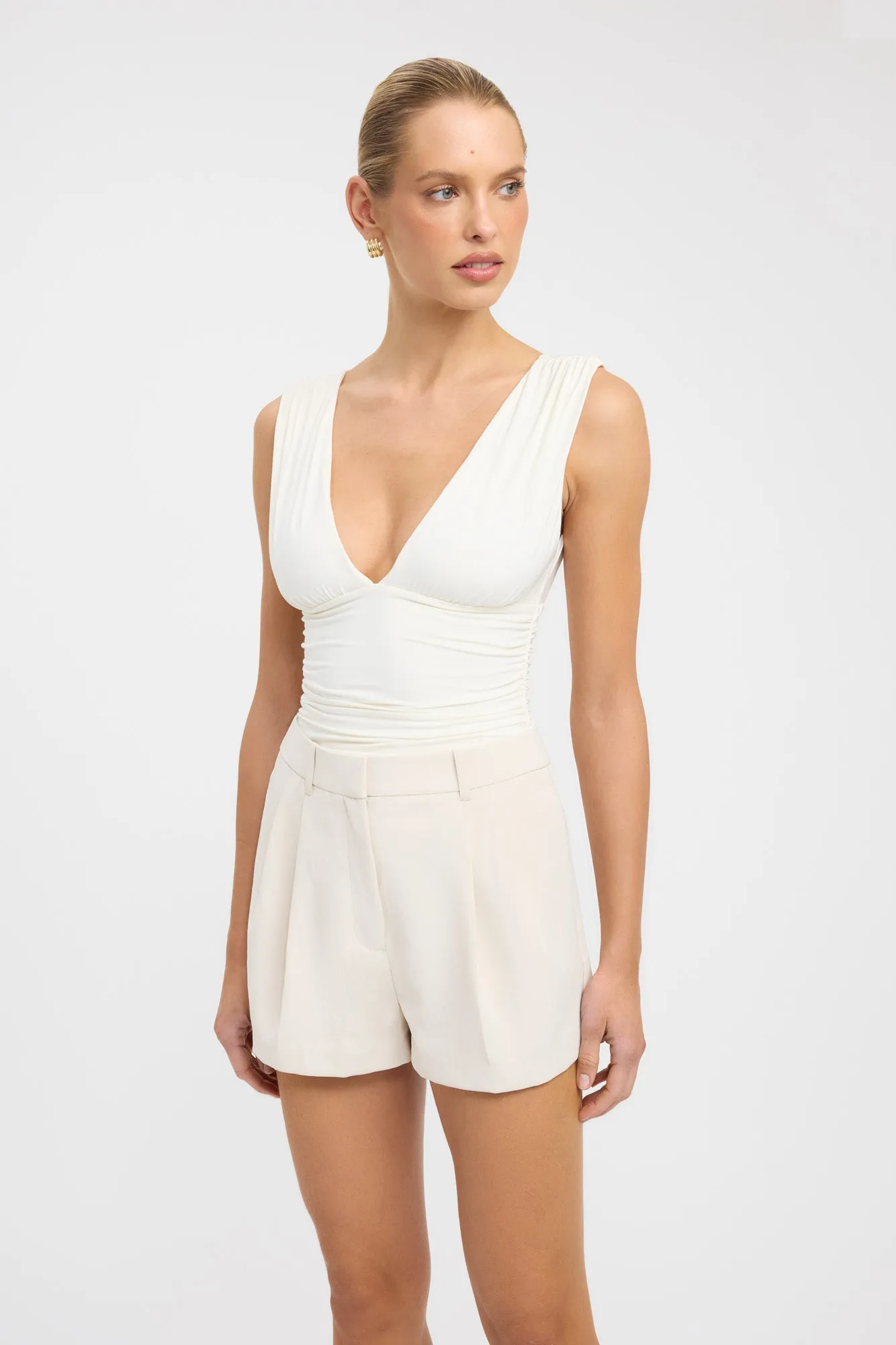 Opal Tailored Short Modern Fit Soft Feel