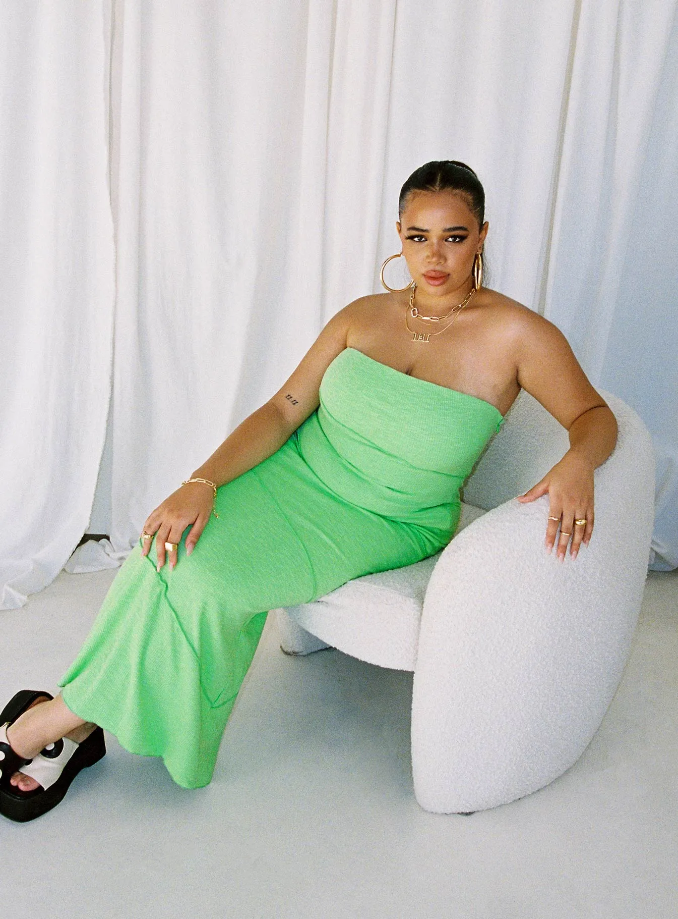 Oscar Midi Dress Green Curve Soft Appearance