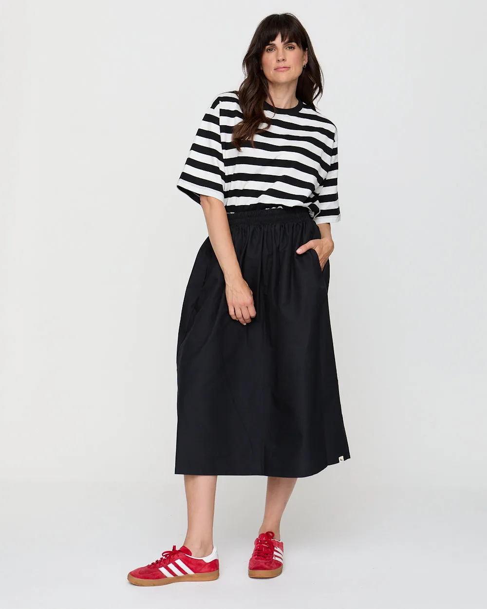 Joyce Black Midi Skirt Laid Back Look Iconic Style