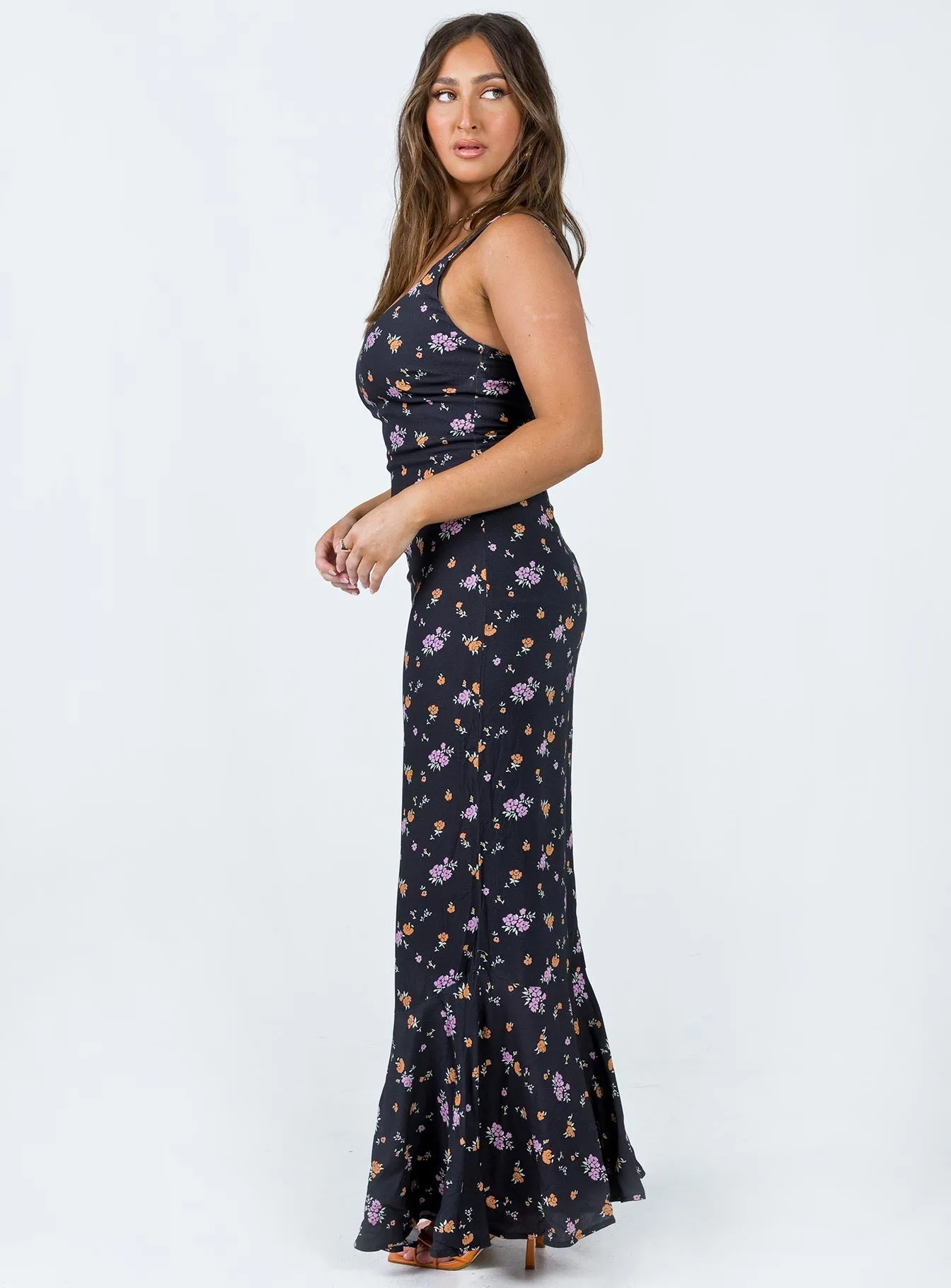 Curtis Maxi Dress Black / Floral Gentle Look