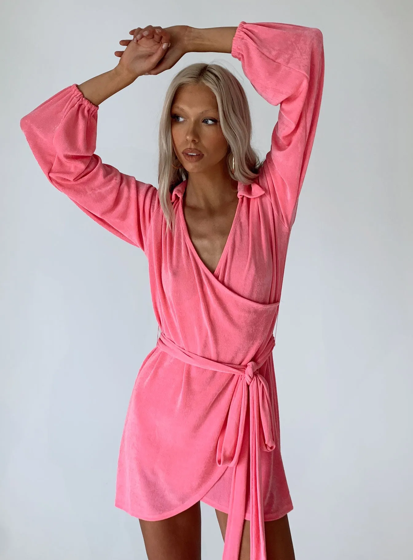 Easy Layers Simple Yet Elegant Party Time Mini Dress Pink