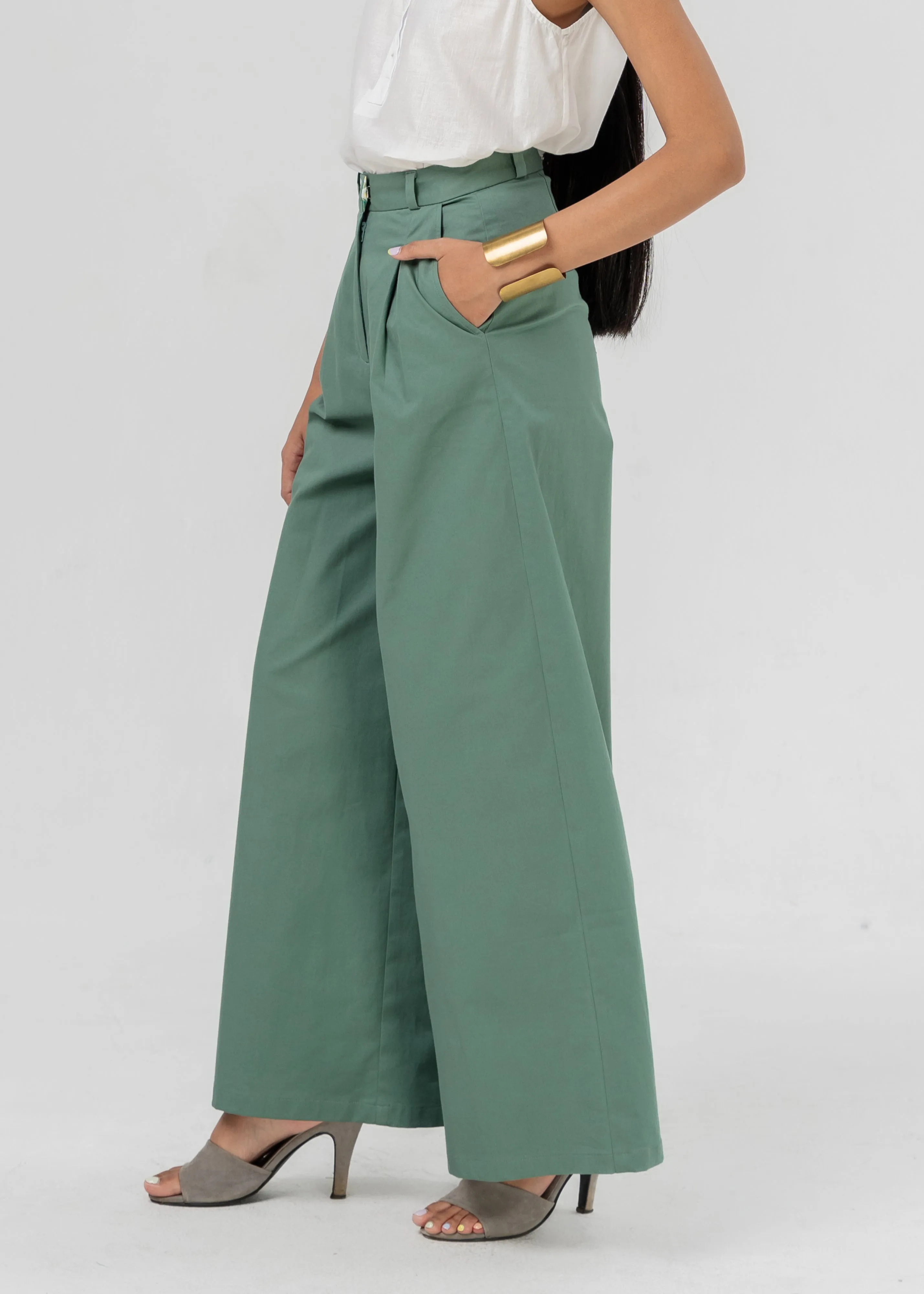 PAVO - KHAKI Non slip grip Abrasion Resistant Surface