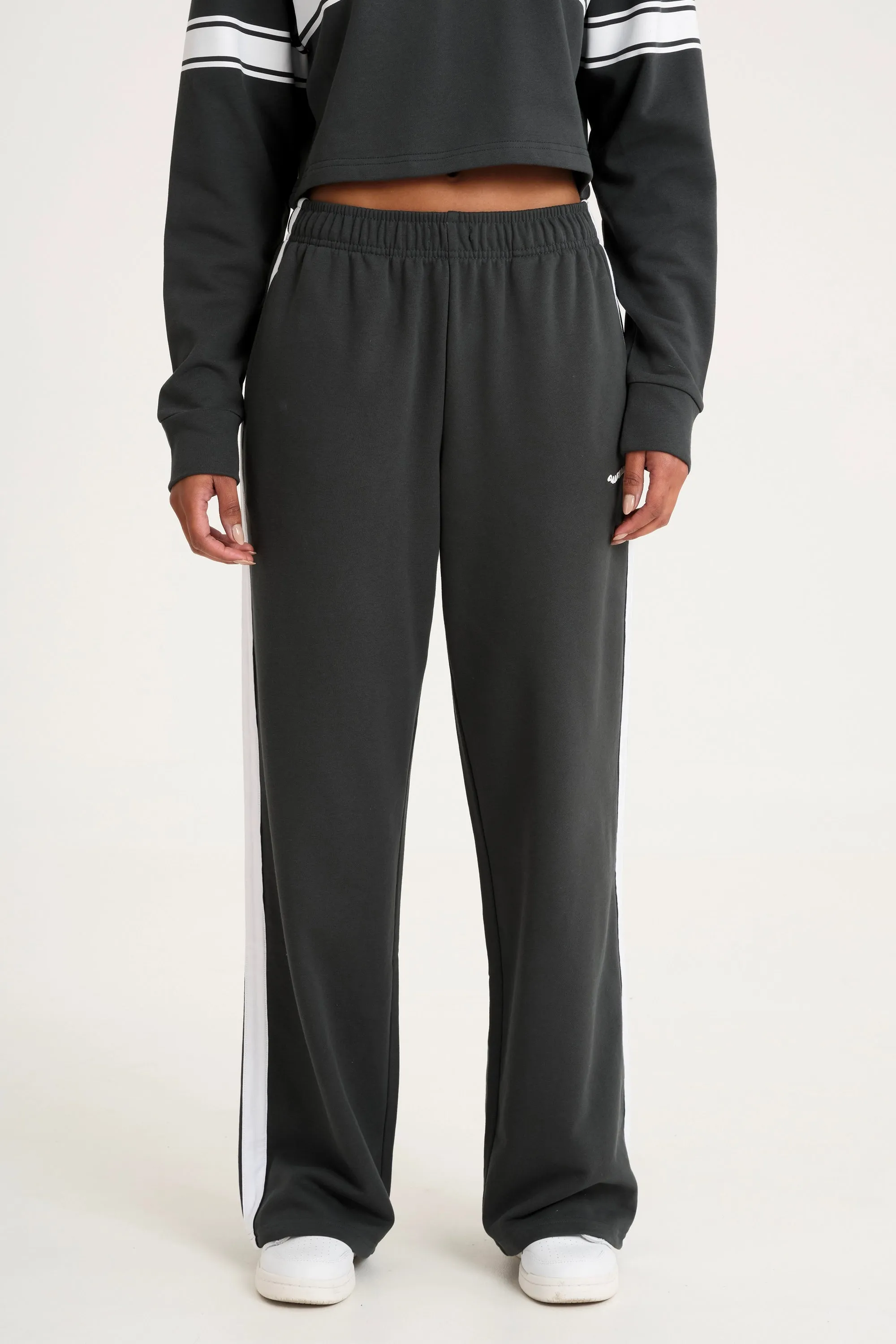 Collegiate Wide Leg Track Pant Breathable Stretch Padded hips
