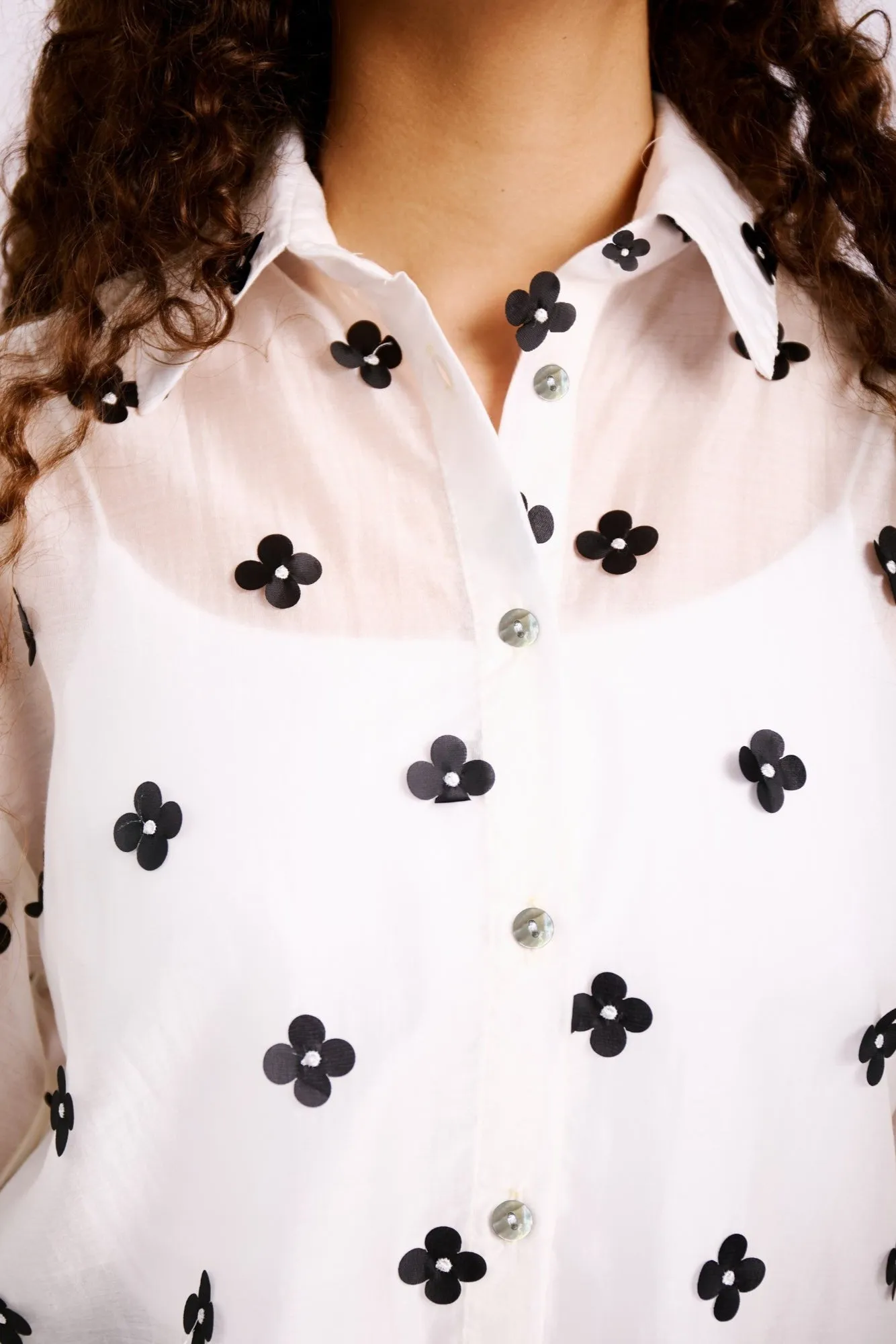 Relax Fit Design ThermoregulatingFabric Bellow Sleeve Shirt in 3D Flower