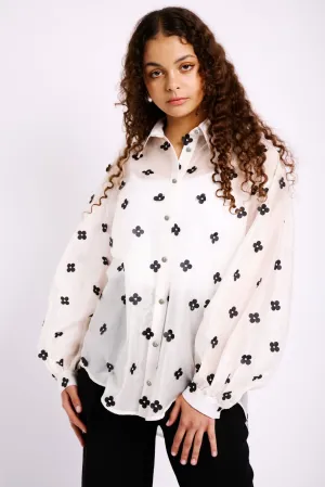 Soft and durable Moisture Control Fabric Bellow Sleeve Shirt in 3D Flower