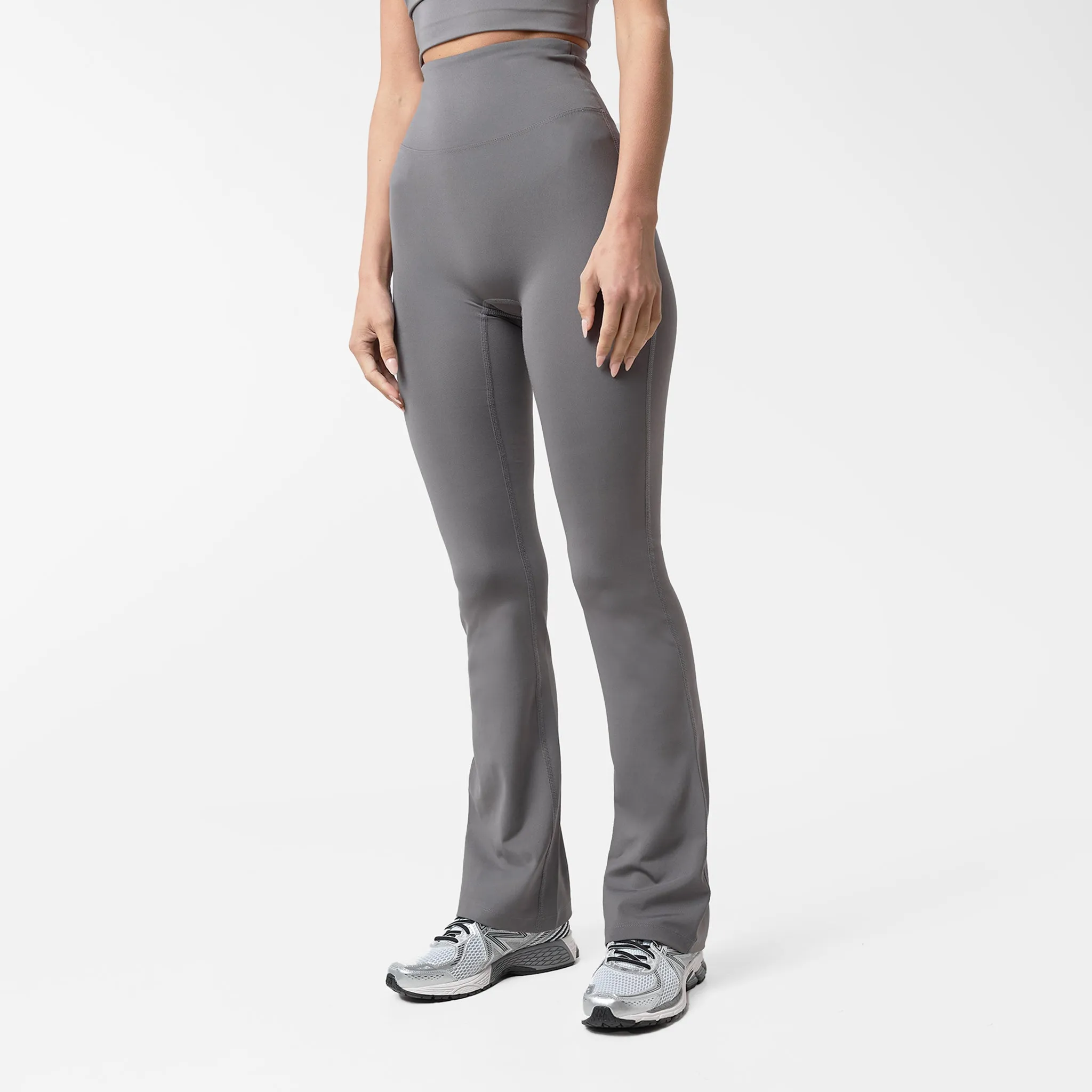 Postpartum Fit Ultra Light Second Skin Flare Legging | Grey