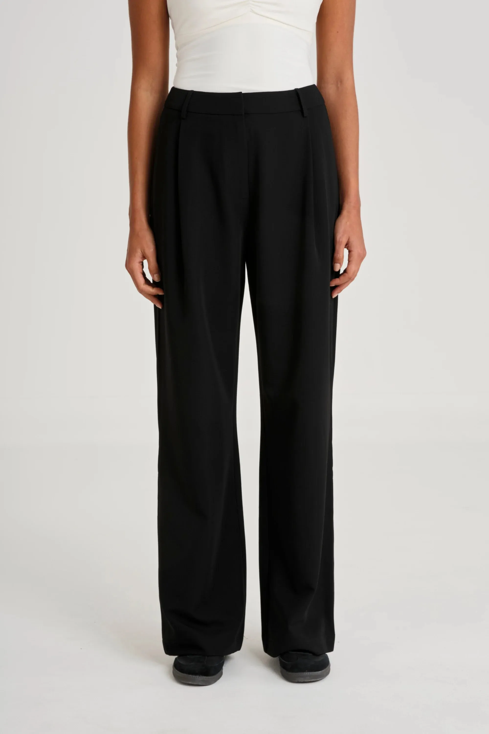 Non Irritating Tags Pin Tuck Longline Pant