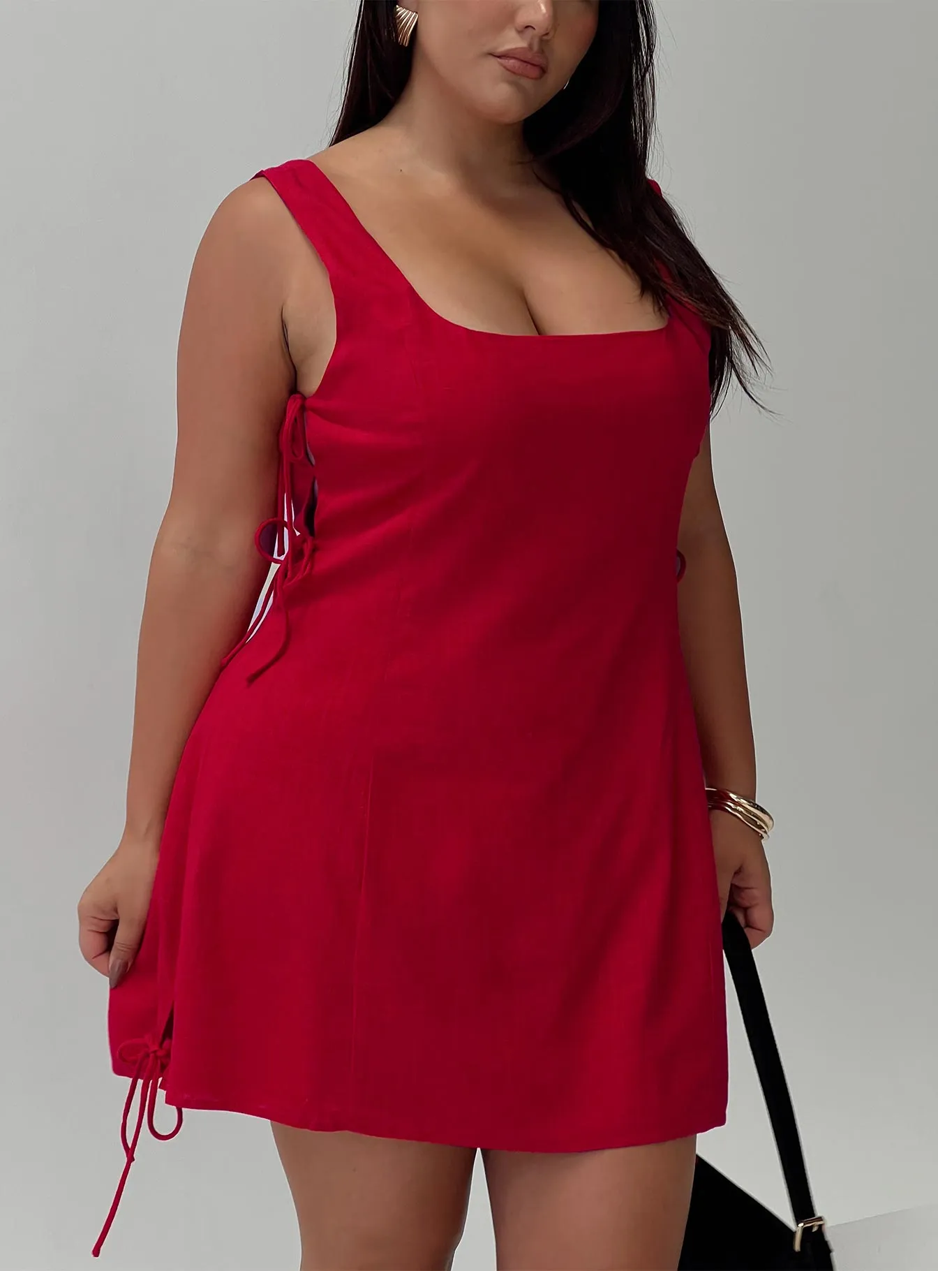 Social Ease Relaxed Finish Play It Again Mini Dress Red Curve