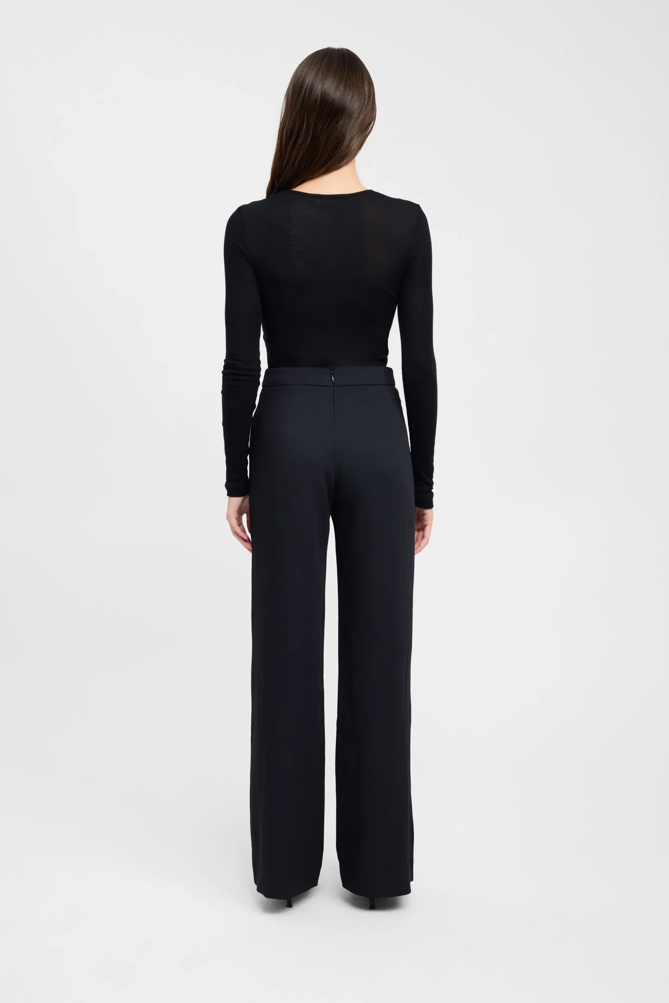 WrinkleResistant Yarn Fendles Wool Crew